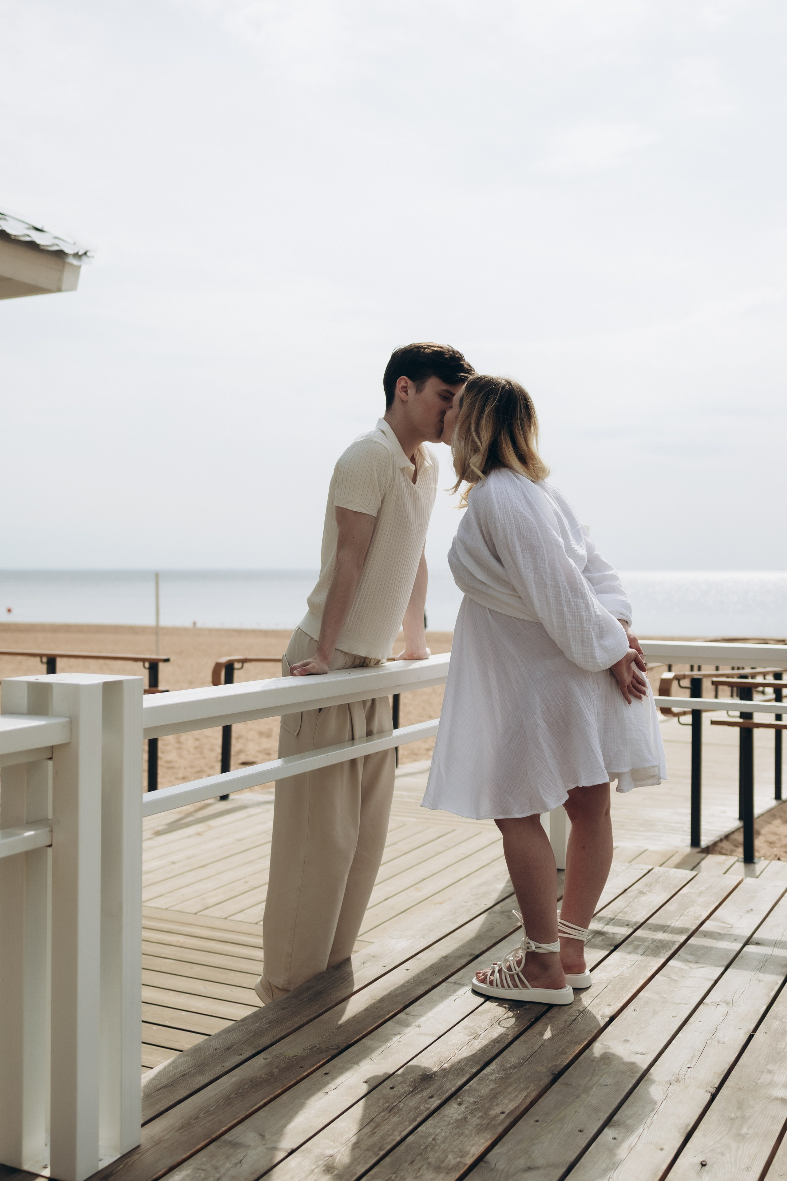 Беременная фотосессия на заливе. Фотограф Артем Бросов в Санкт-Петербурге и Дубае