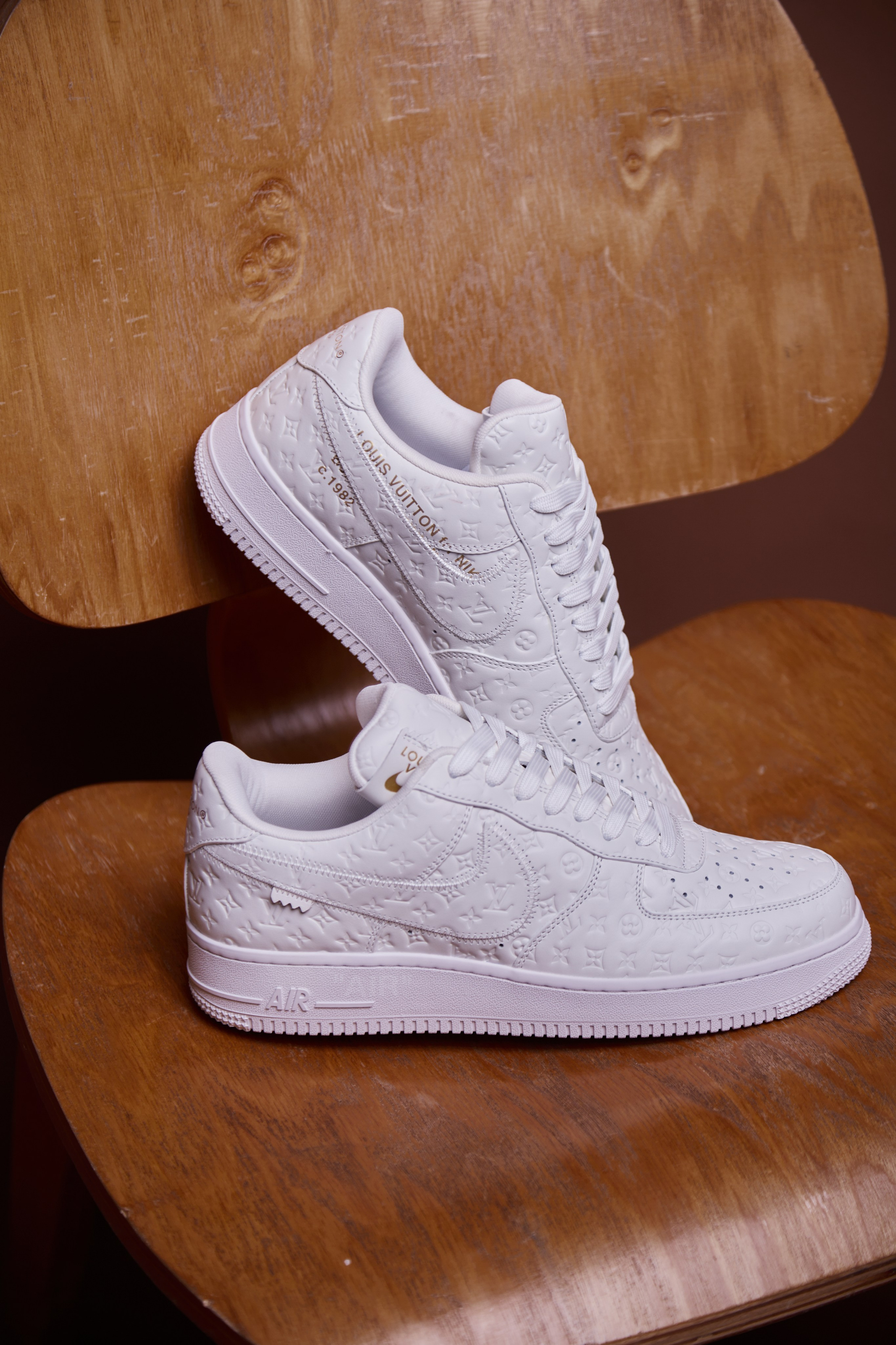 Магазин кроссовок PRICE POINT. Фоттéтика / фотоагентство в москве / фотограф москва