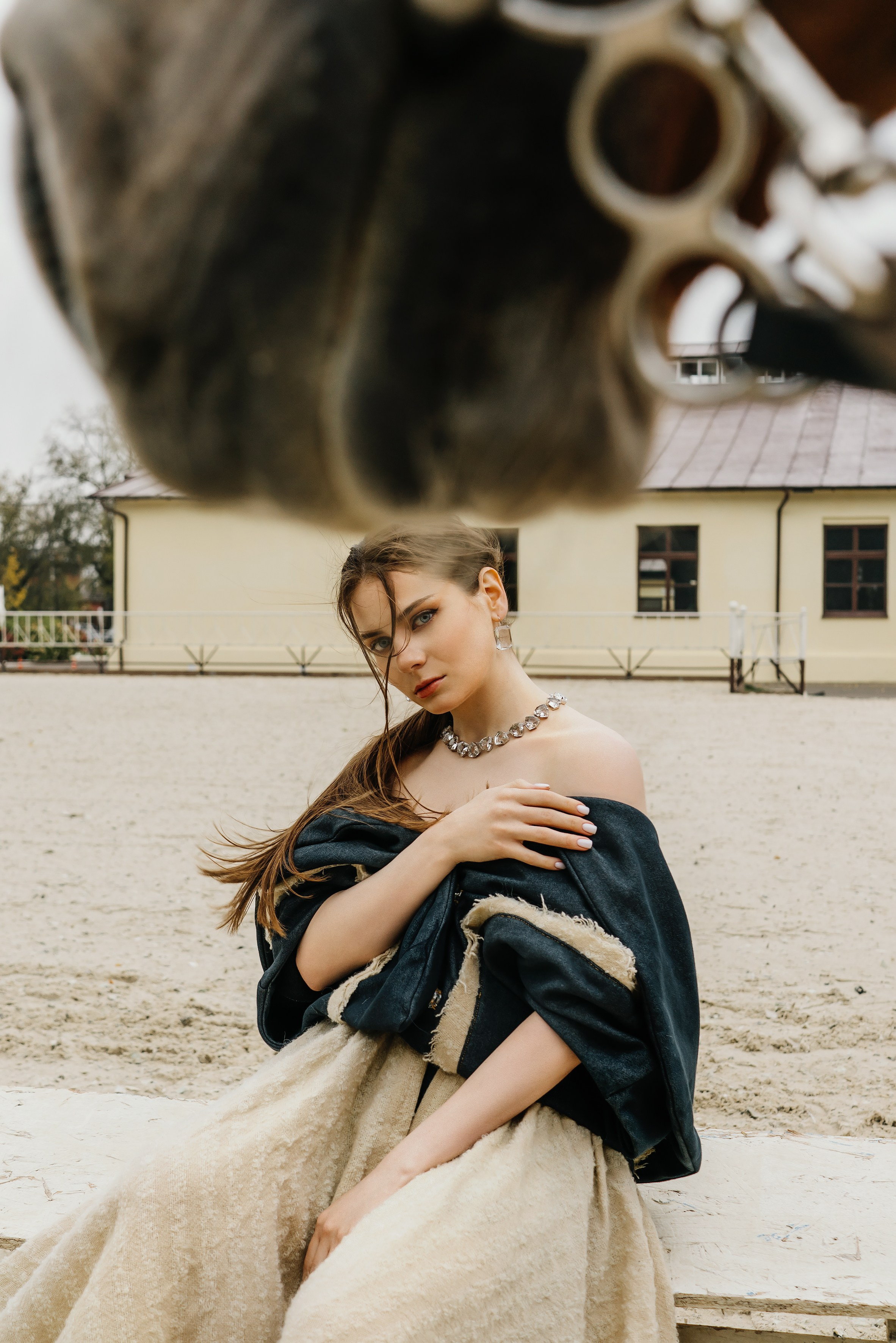 Съемка с лошадьми для журнала Vmode. Женский фотограф в Москве Анастасия Сидорова