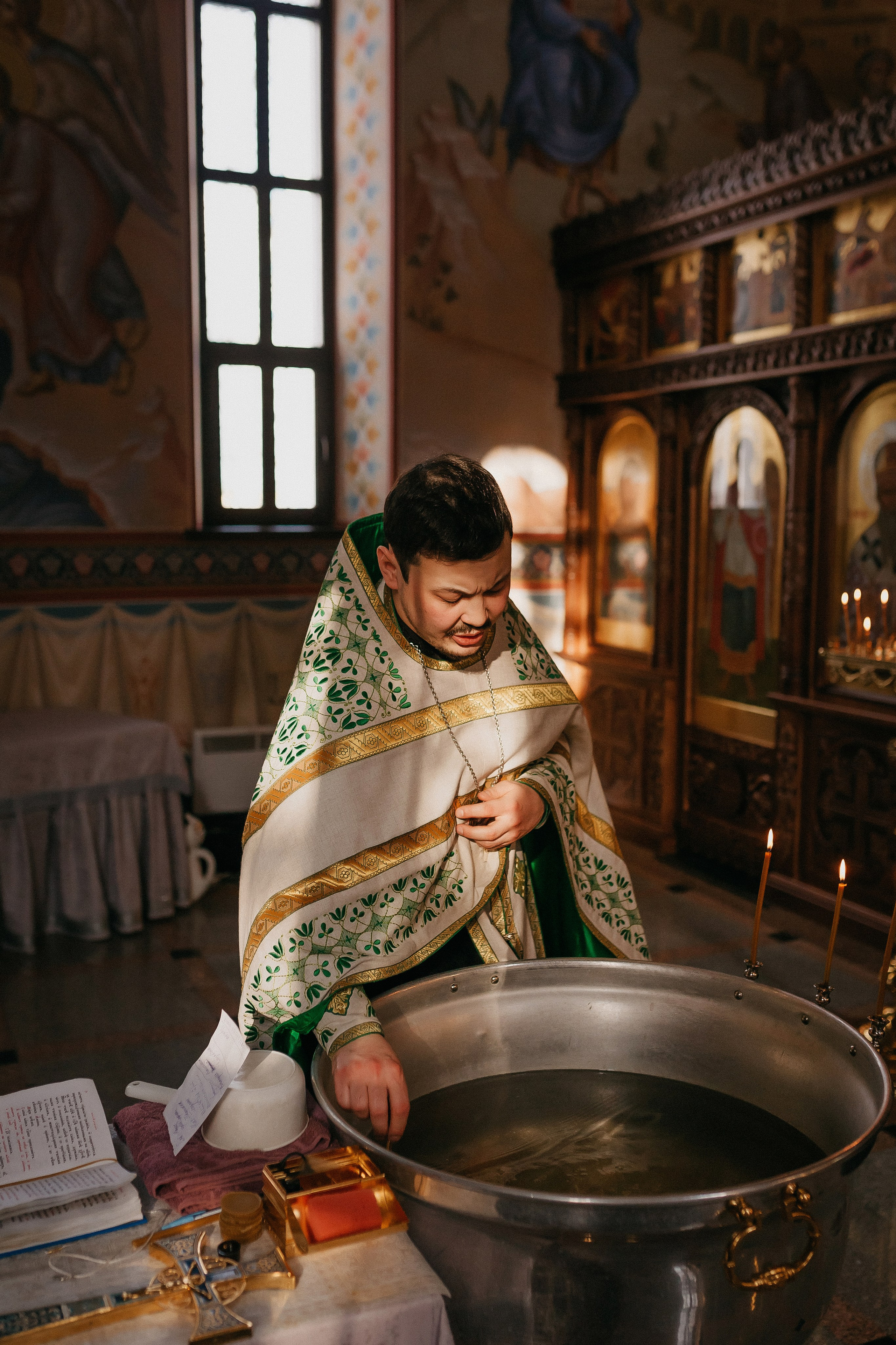 Крещение Арины. Храм Георгия Победоносца. Семейный фотограф в Сургуте