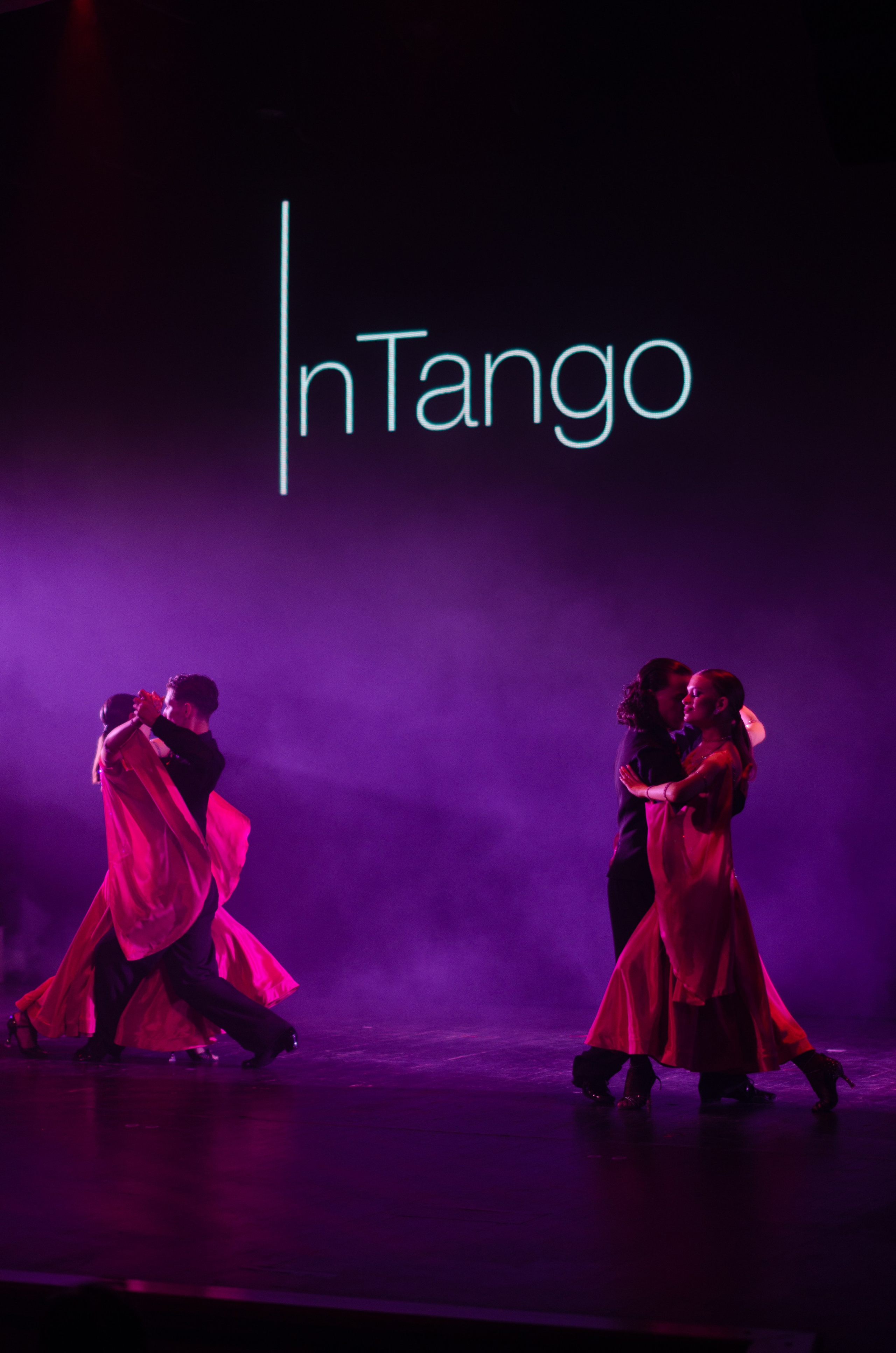 Фоторепортаж танцевального мероприятия. Денисова Аля — фотограф для парных съемок и индивидуальных историй в Барнауле