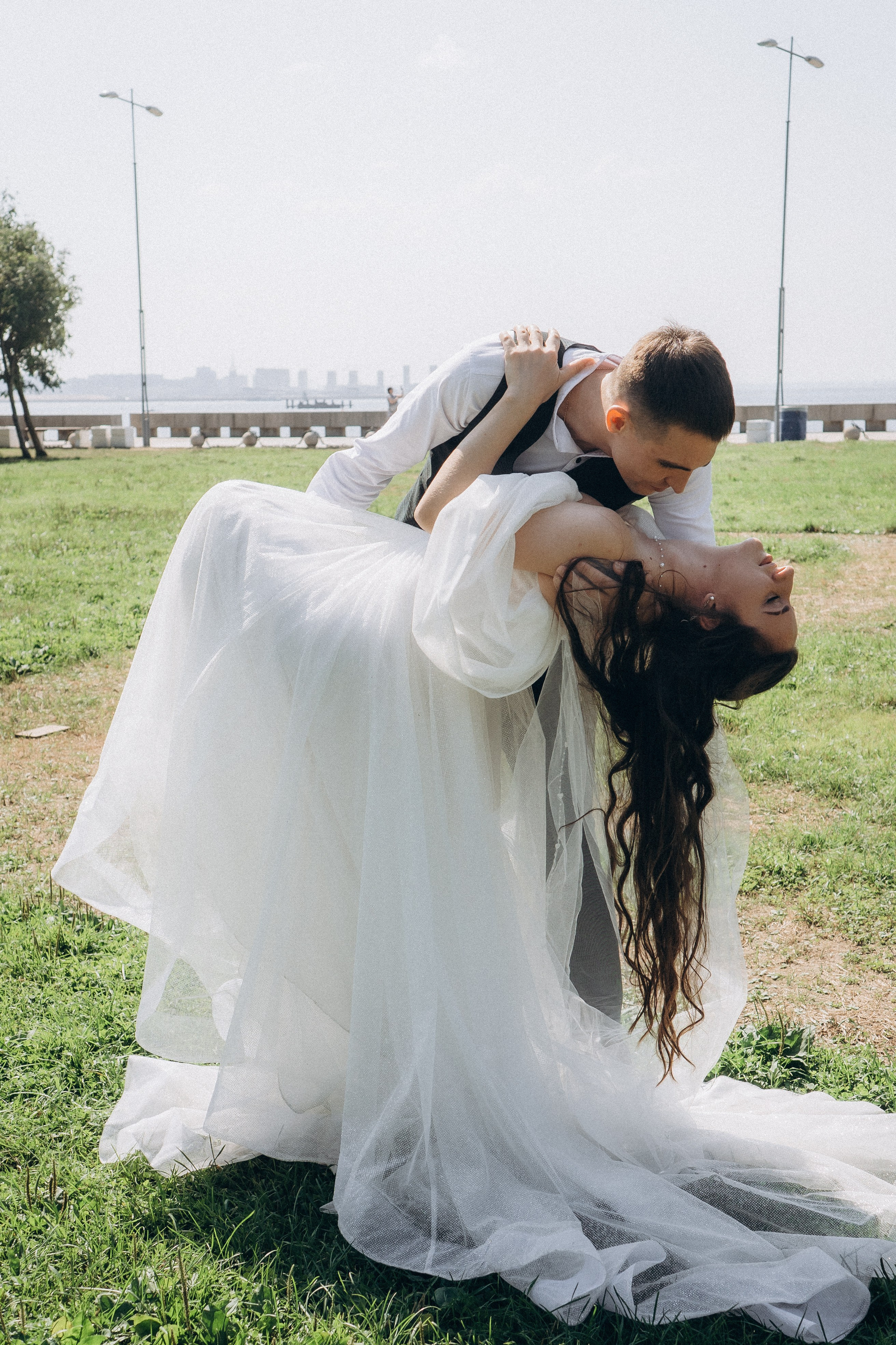 СВАДЕБНАЯ СЬЕМК В ПАРКЕ 300-ЛЕТИЯ. Профессиональный фотограф, Санкт-Петербург — Виктория Богомолова