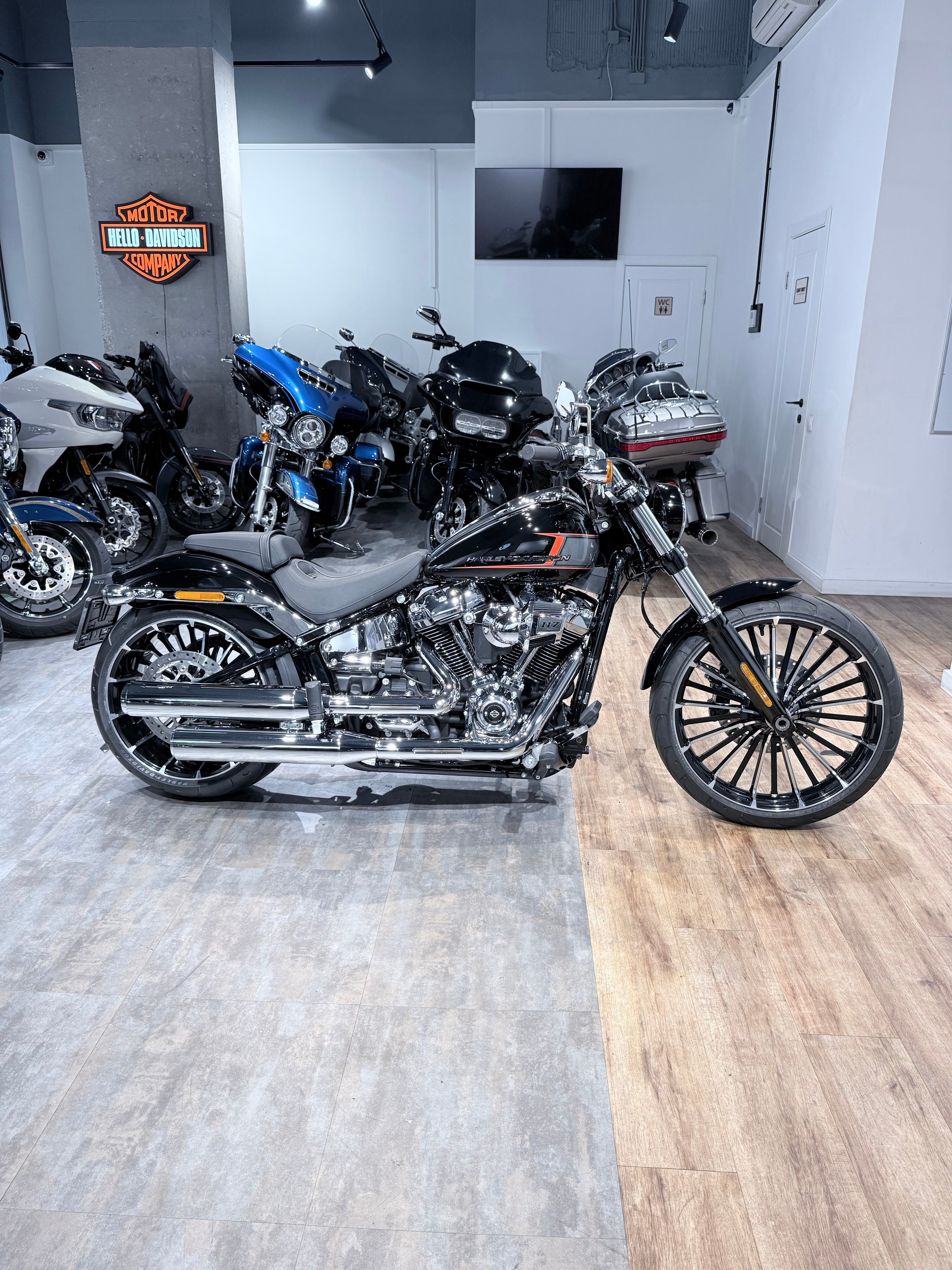 2025 Breakout 117 Black NEW. Hello Davidson, Москва. Только хорошие мотоциклы…