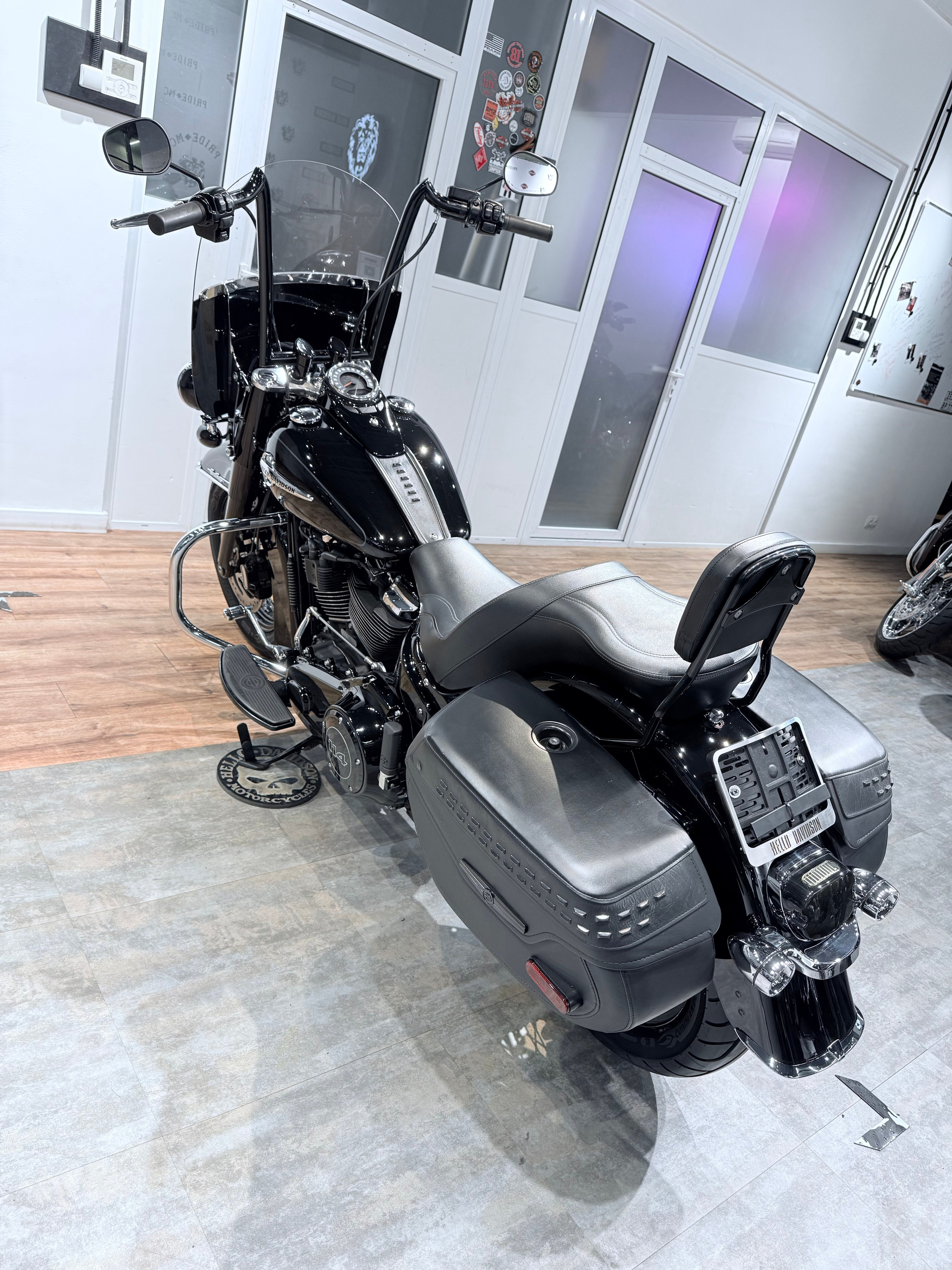 114 Heritage Black Mexican. Hello Davidson, Москва. Только хорошие мотоциклы…