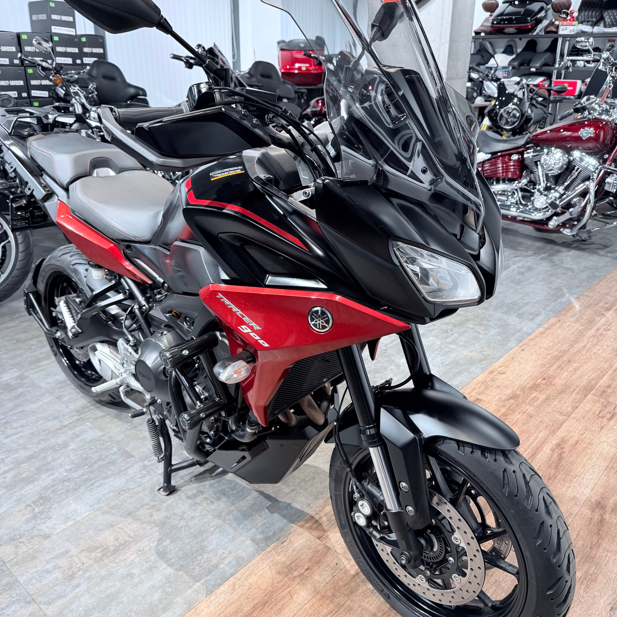 Yamaha MT-09 Tracer (FJ-09). Hello Davidson, Москва. Только хорошие мотоциклы…