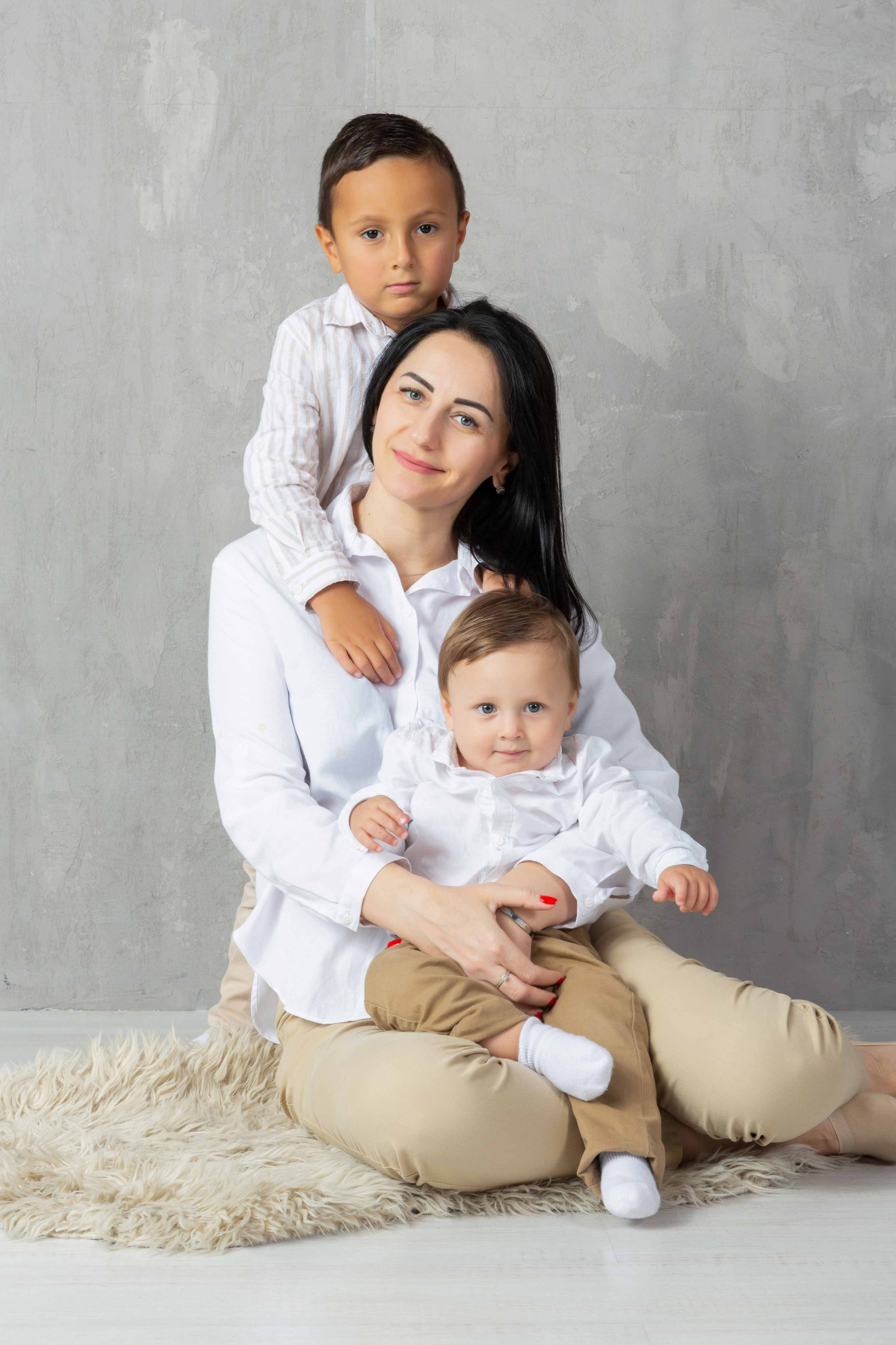 Фотосессия семейная. Фотостудия Алматы. Семейная и детская фотостудия Family studio.Фотограф Алматы