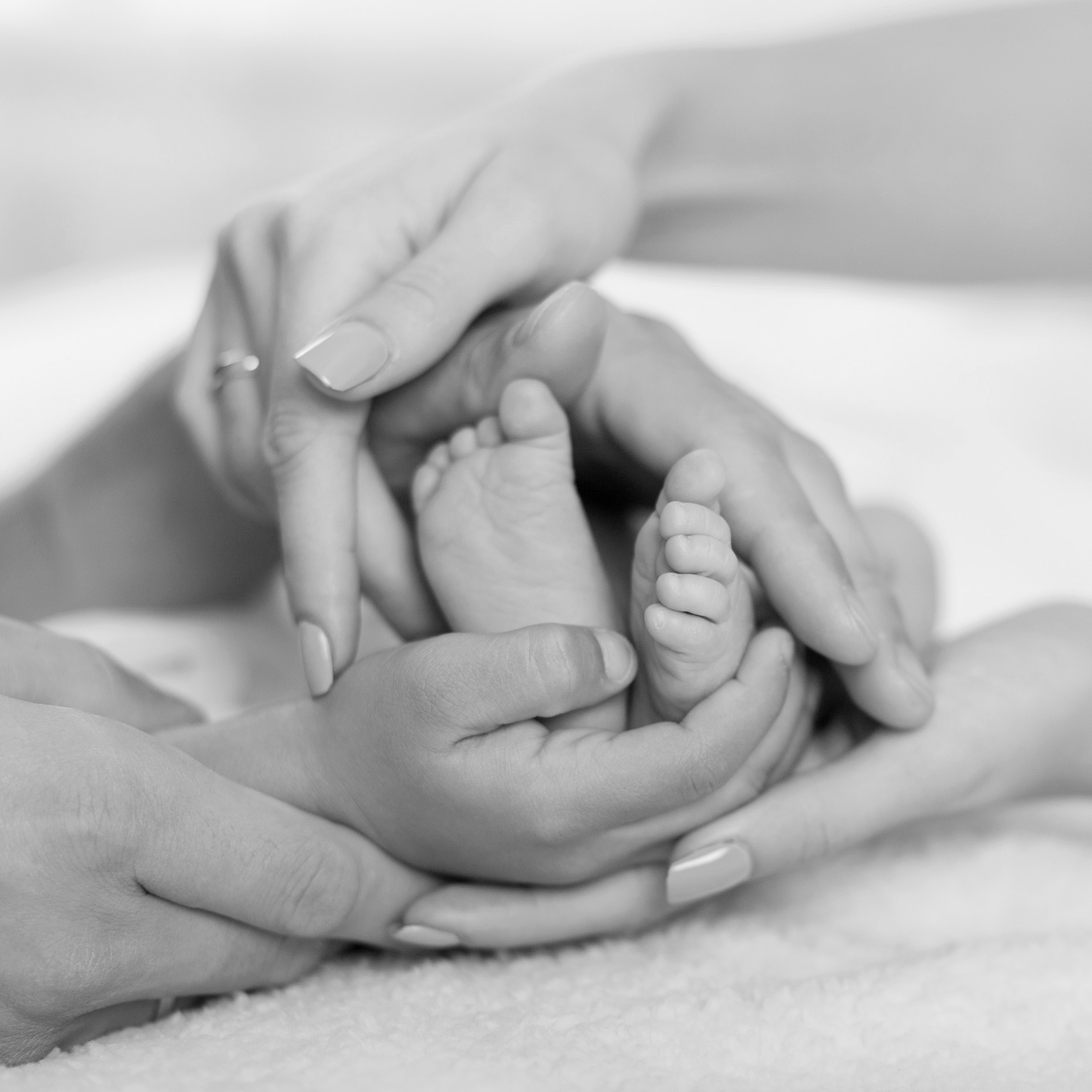 Newborn Алматы, фотосессия новорожденных и младенцев с родителями. Фотостудия Алматы. Семейная и детская фотостудия Family studio.Фотограф Алматы