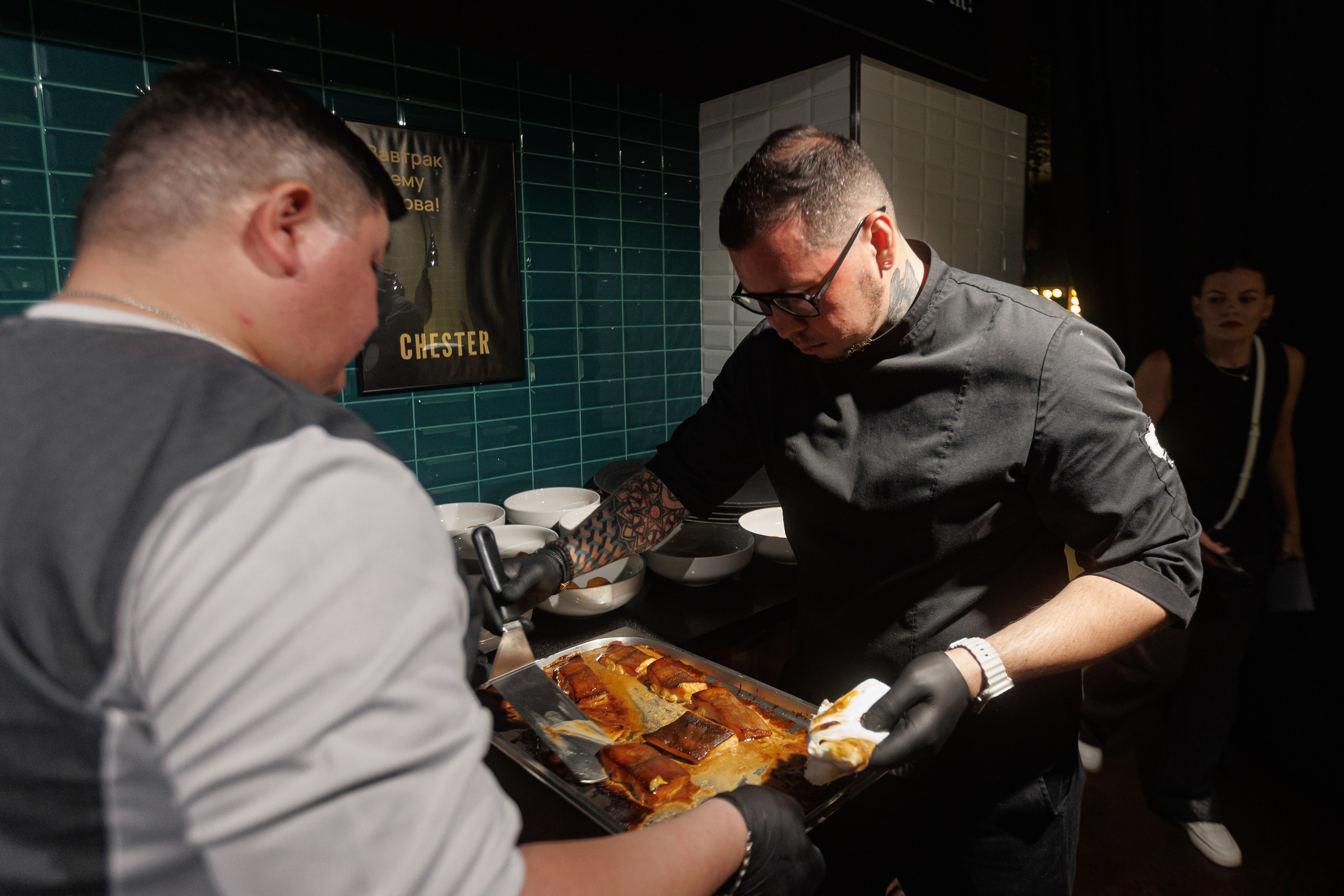 Фотографии с Гастроужина Честер Челябинск 5 ЛЕТ.5 ШЕФОВ