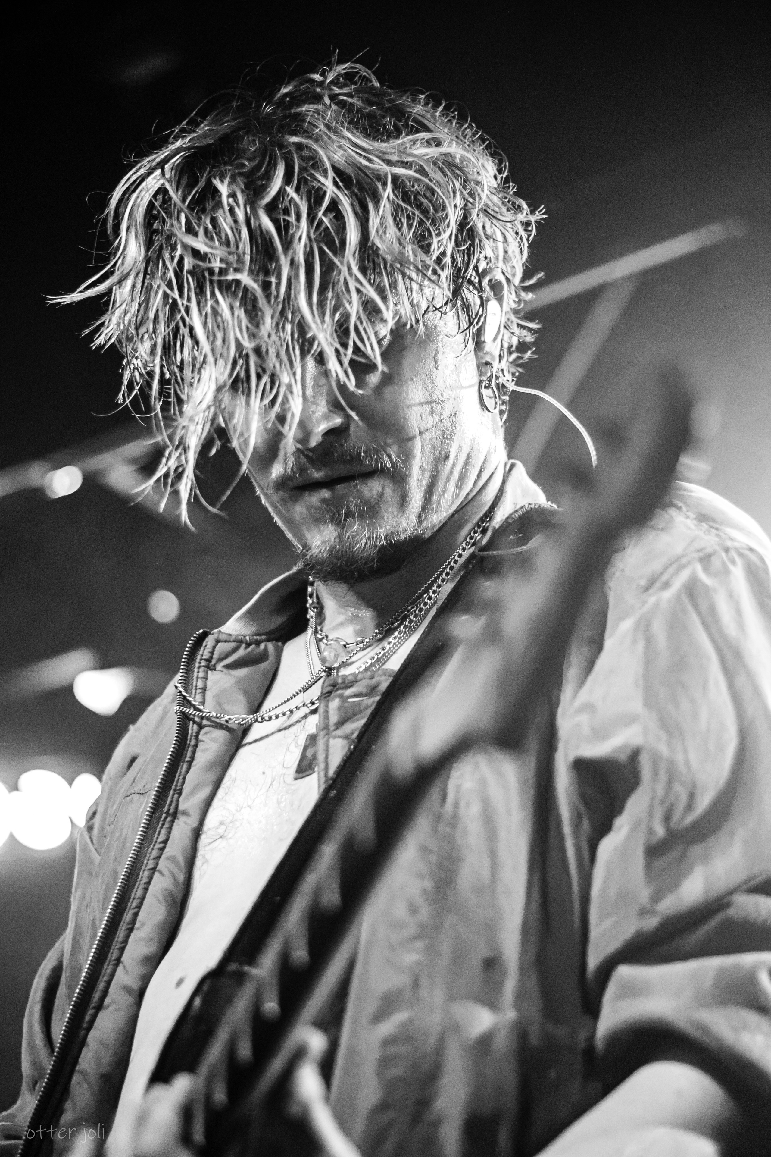 Сергей Горошко и Chili Cheese | 16 Тонн. Концертный репортёр Валерия Сафина