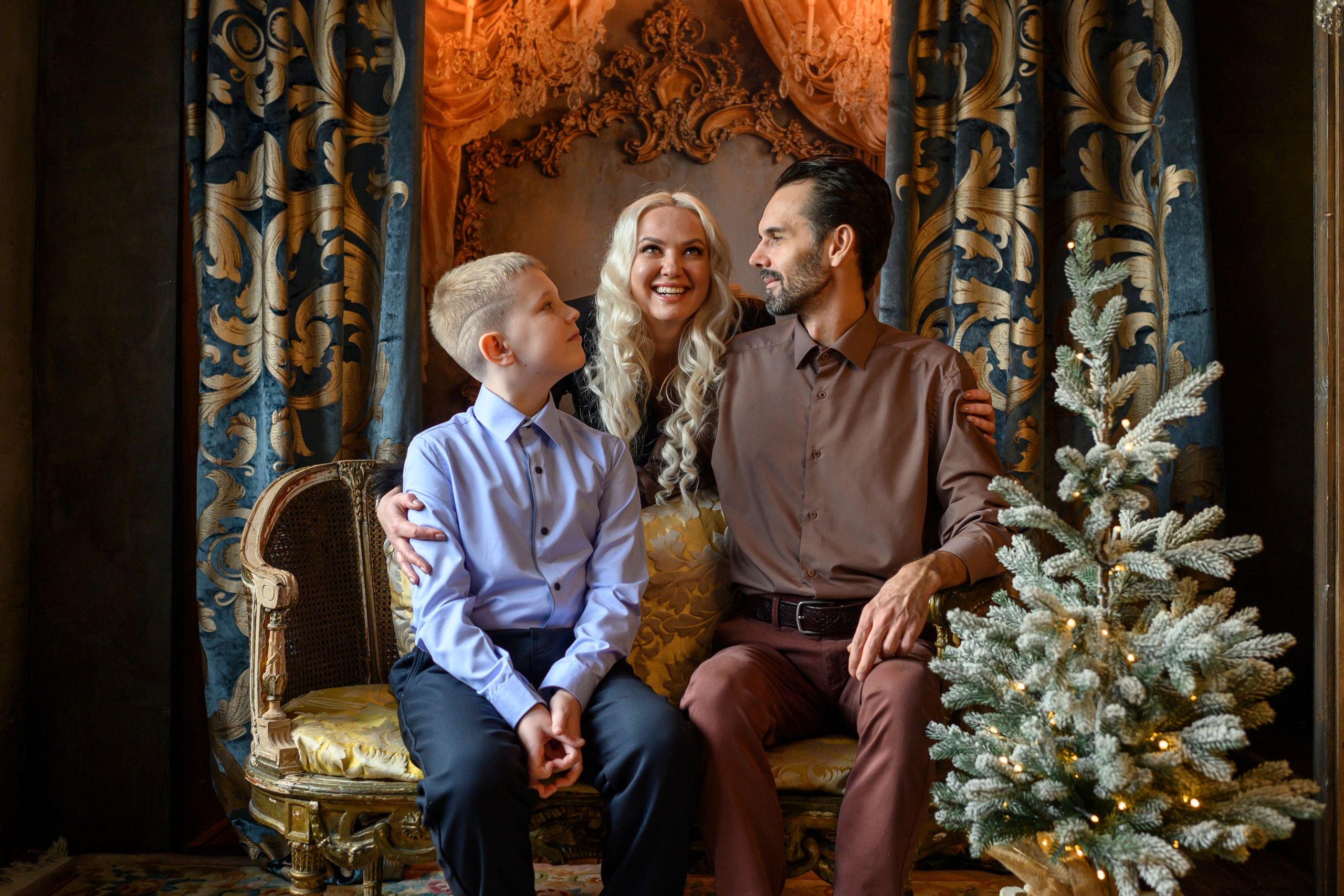 СТУДИЯ АДМИРАЛТЕЙШЕН. Семейный фотограф Екатеринбург Лора Мур