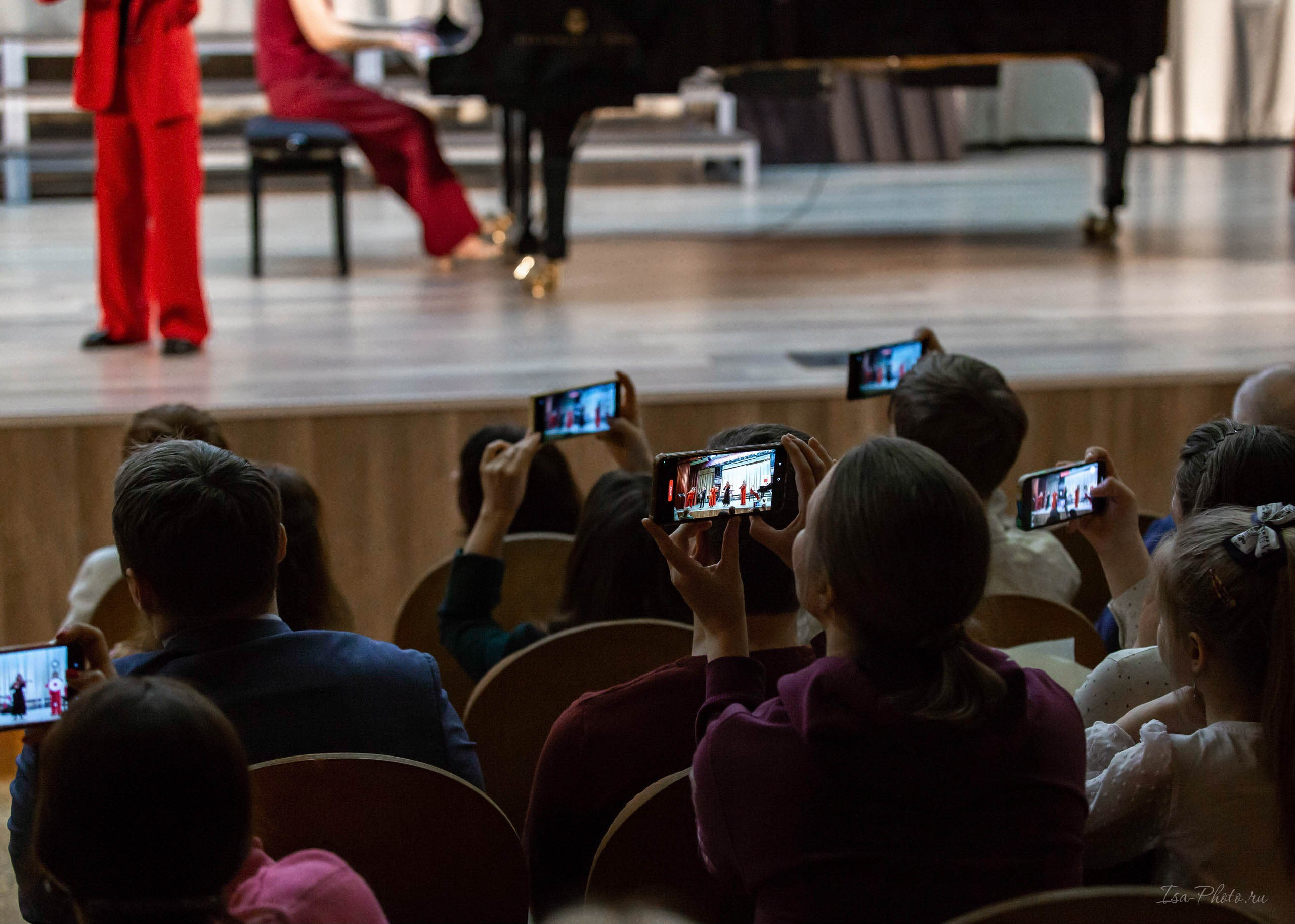 Отчётный концерт ДШИ им. Н.А. Римского-Корсакова. Струнный отдел. Репортажный фотограф в Москве