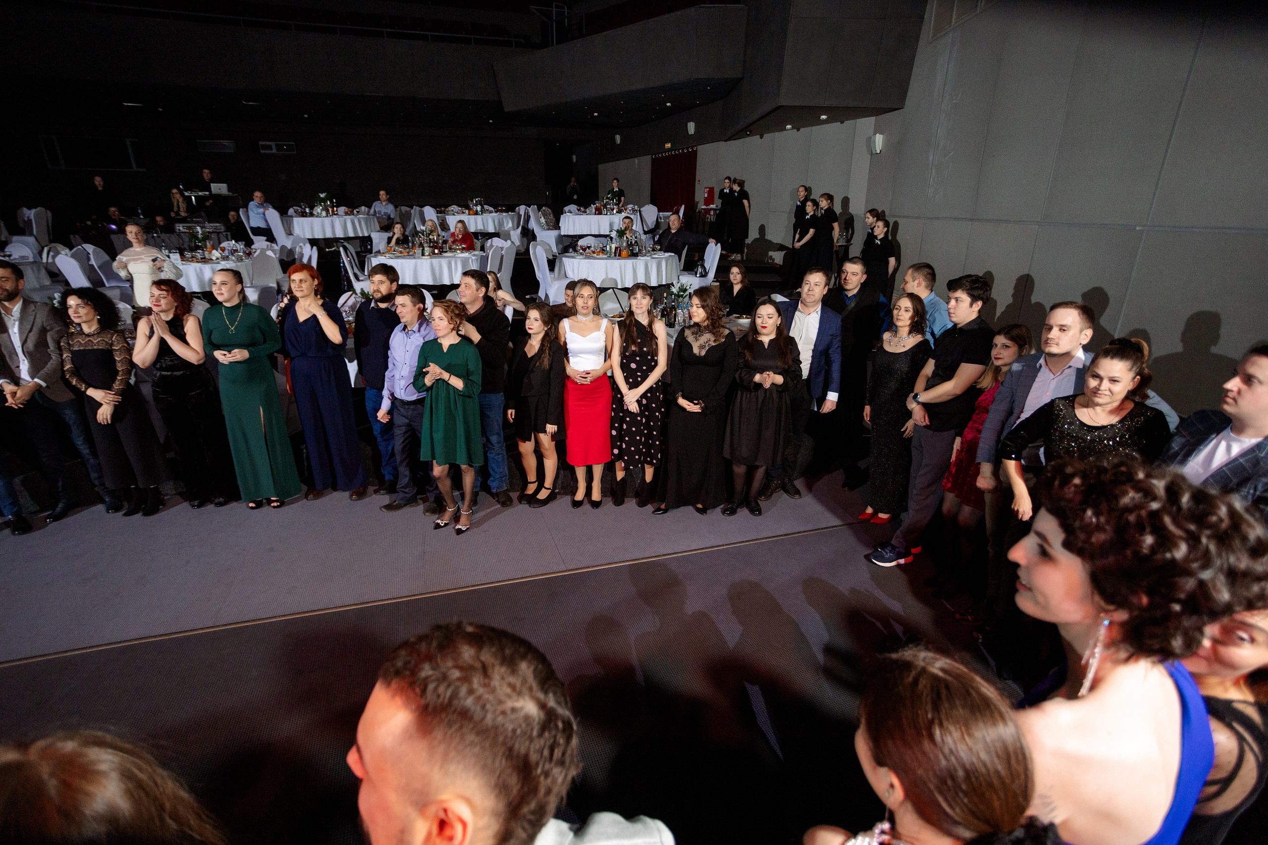 РЕПОРТАЖ: НОВЫЙ ГОД В ДК МЕТАЛЛУРГ. Профессиональный фотограф в Ижевске Леша Петров