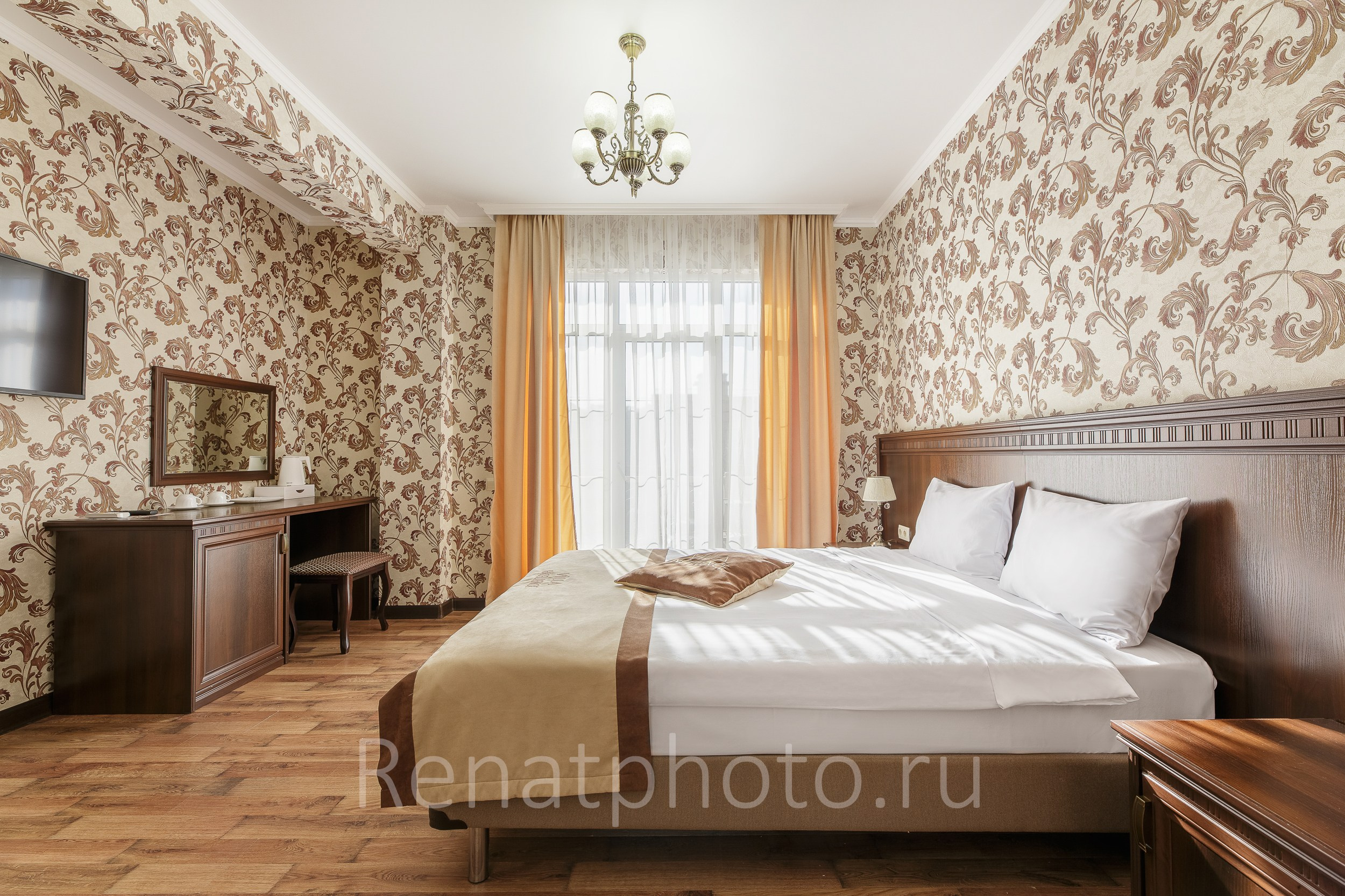 Отель «Вилла». Профессиональная фотосъёмка интерьеров, предметная фотосессия еды для меню г. Анапа