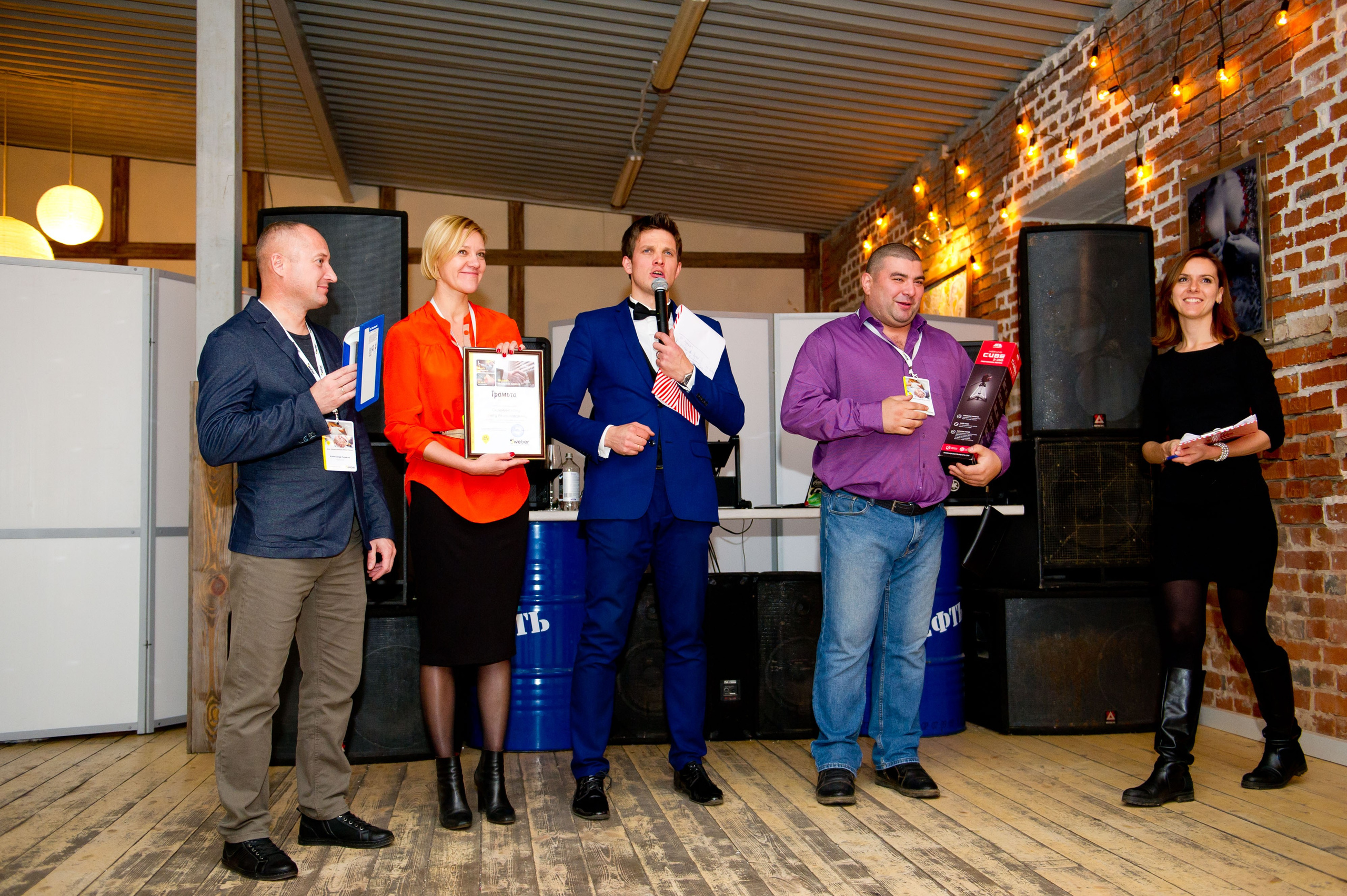 Saint-Gobain демонстрационный центр. Встреча блогеров и представителей фирмы. Репортажный фотограф и видеограф Слава Думчев. Тимбилдинги, отчетники, корпоративы