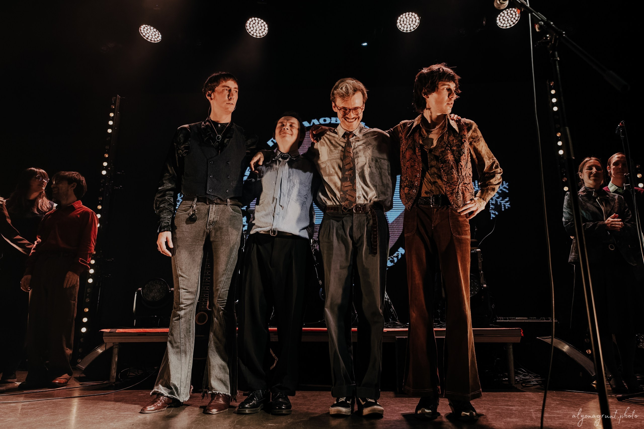 Сова, фоторепортаж, СПб, Космонавт, 18.12.2025. Алена Адрианова: фотограф в Санкт-Петербурге