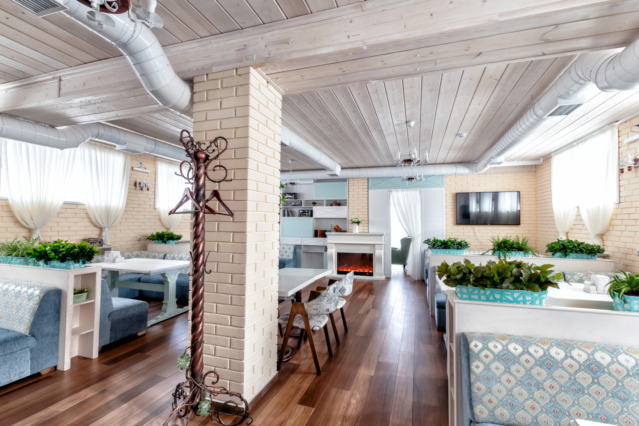 Интерьерная и рекламная фотосъемка в Астане. Профессиональный фотограф в Астане