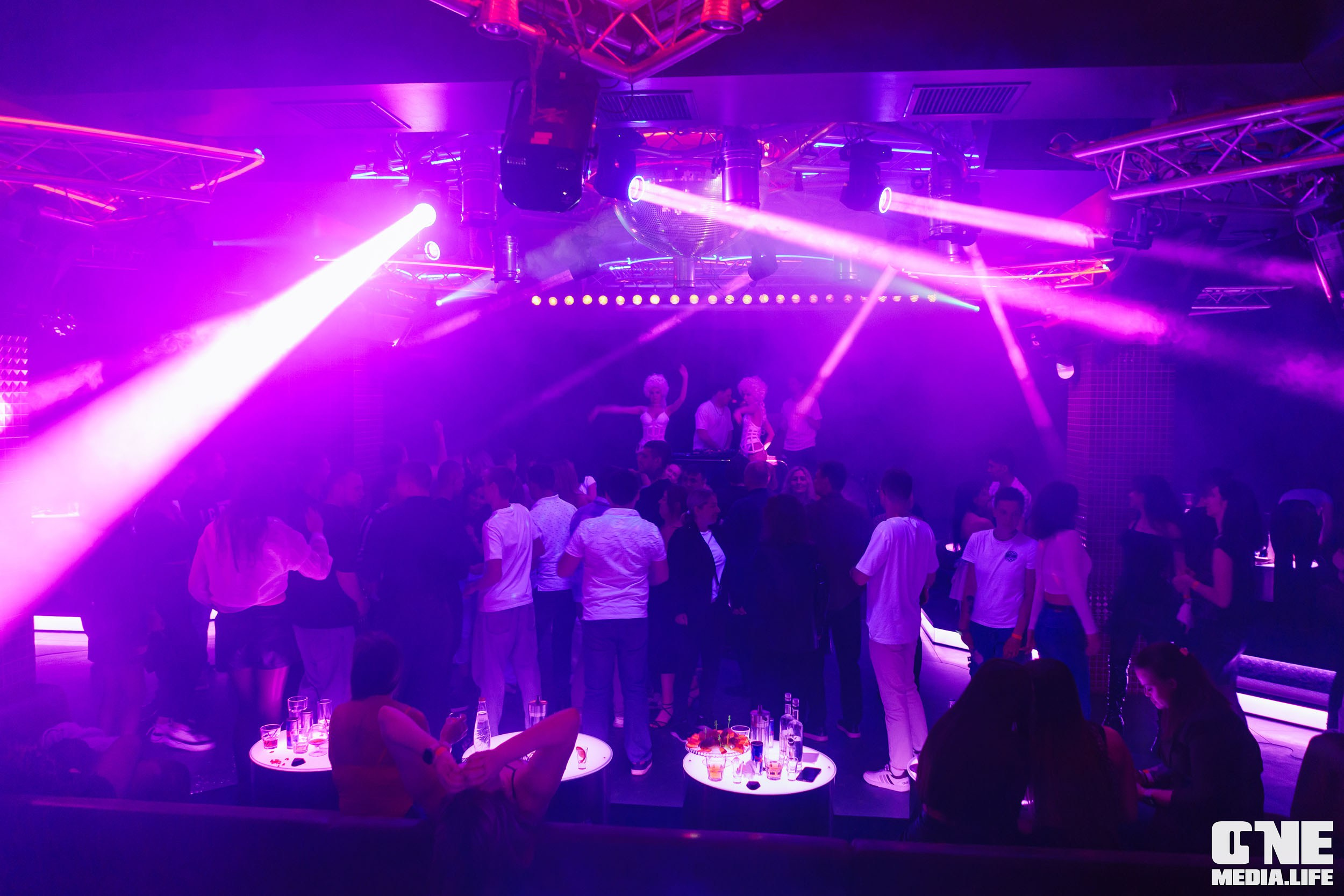 Фоторепортаж из РК Планета. One Media Life: фоторепортажи, фотоотчеты с мероприятий и заведений