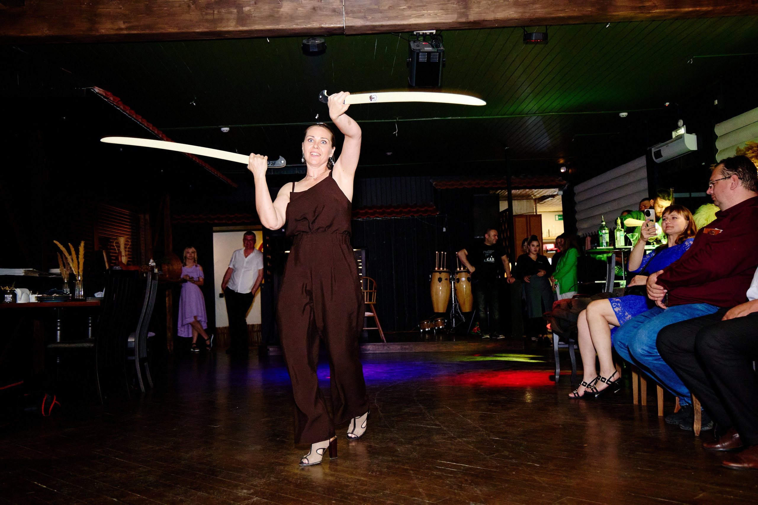 Выпускной 35 Сош. Фотограф Выпускные альбомы Таганрог Сергей Коробченко