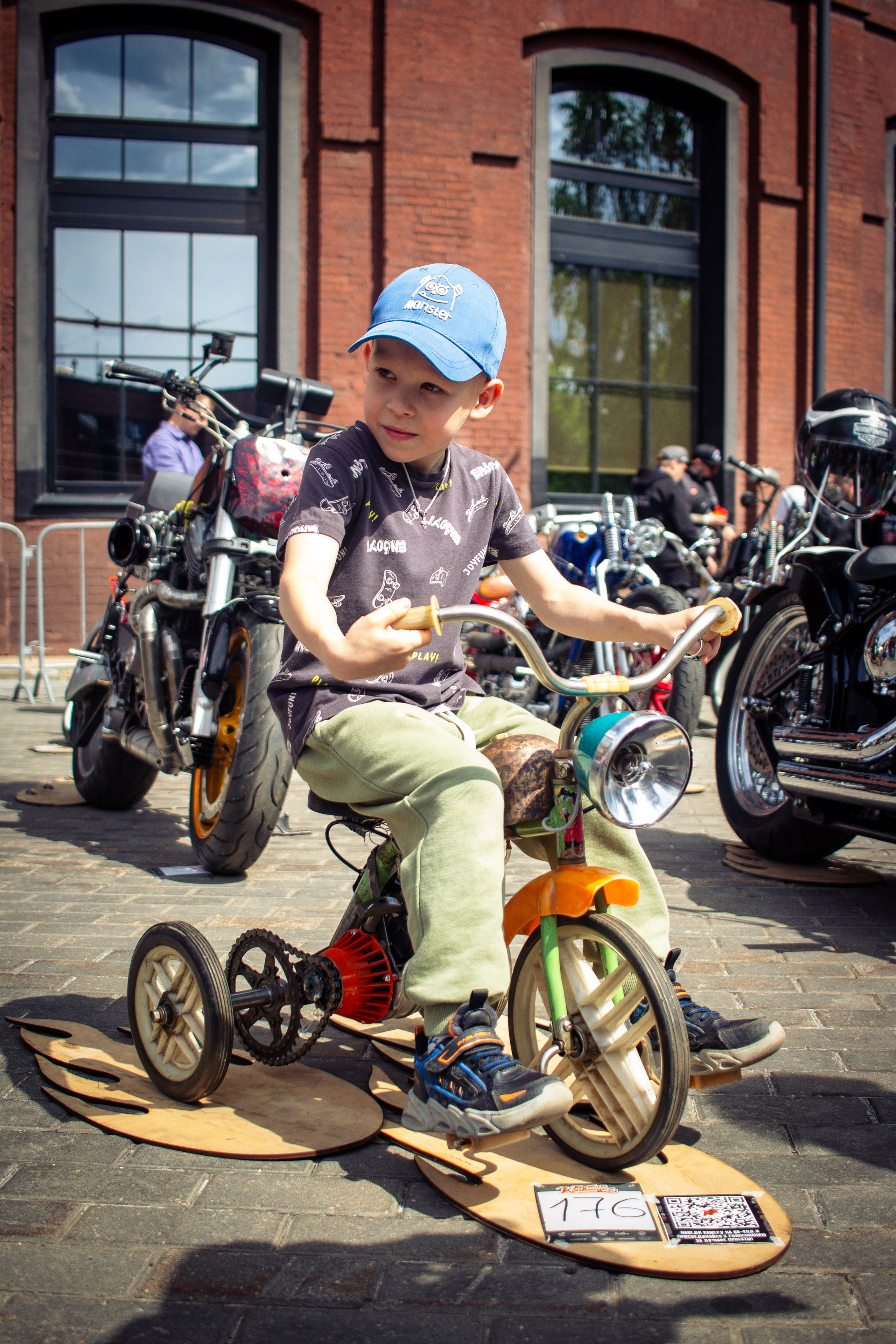 КАСТОМ КОНВЕНЦИЯ 2025. Rusty Photographer