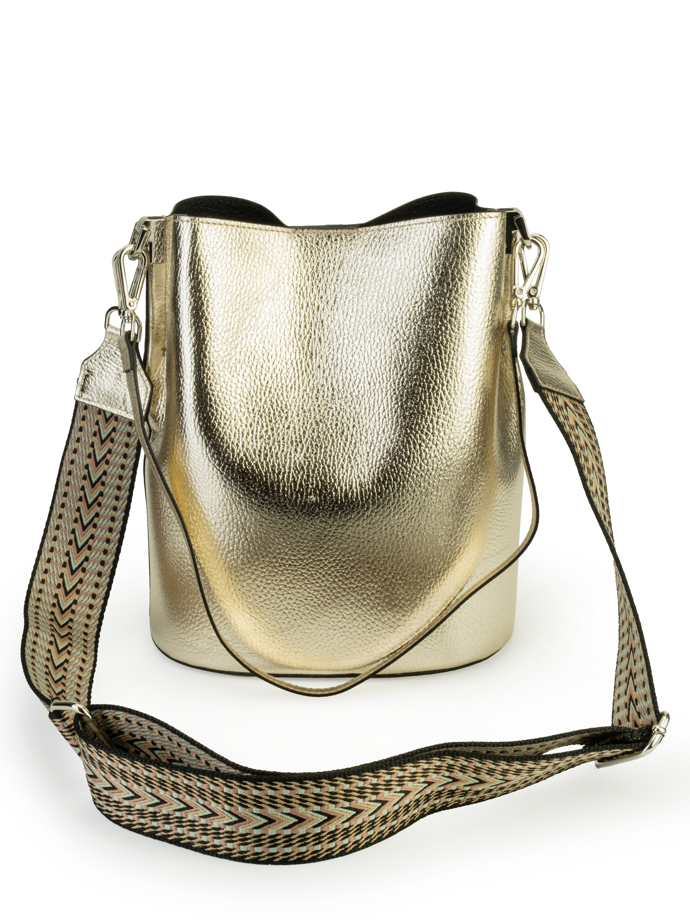 Предметная съёмка для маркетплейсов | Сумки. Предметный фотограф в Симферополе Антон Катунин