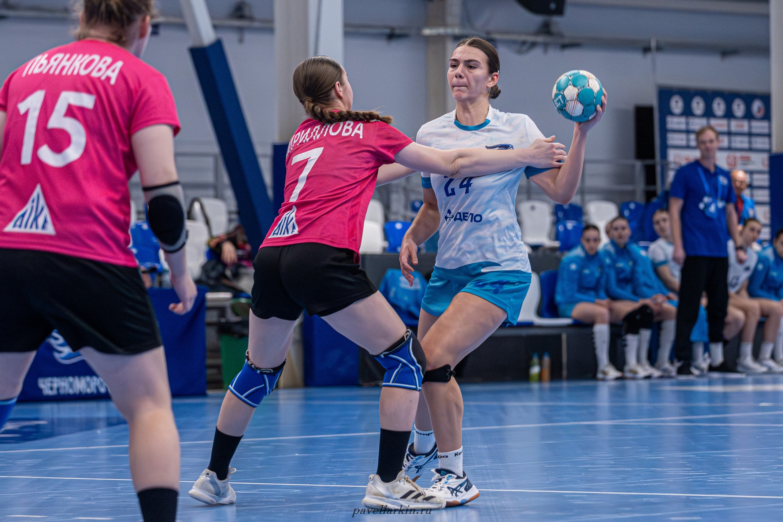 Гандбол. Черноморочка-2 — Университет-2. Спортивный фотограф, фотожурналист Павел Ларькин