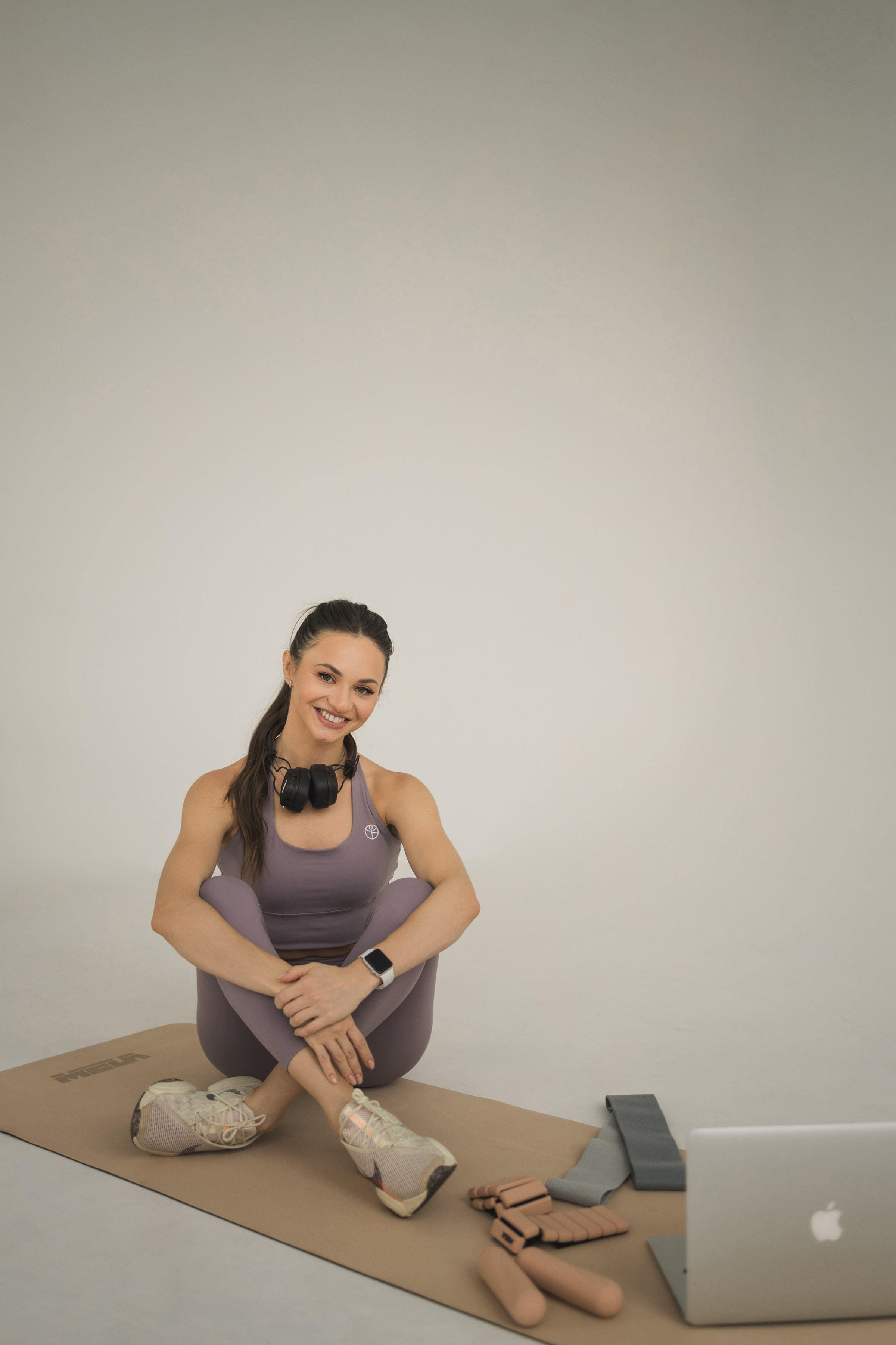 Фитнес-тренер. Портретный фотограф СПб, женский фотограф, минимализм и эстетика