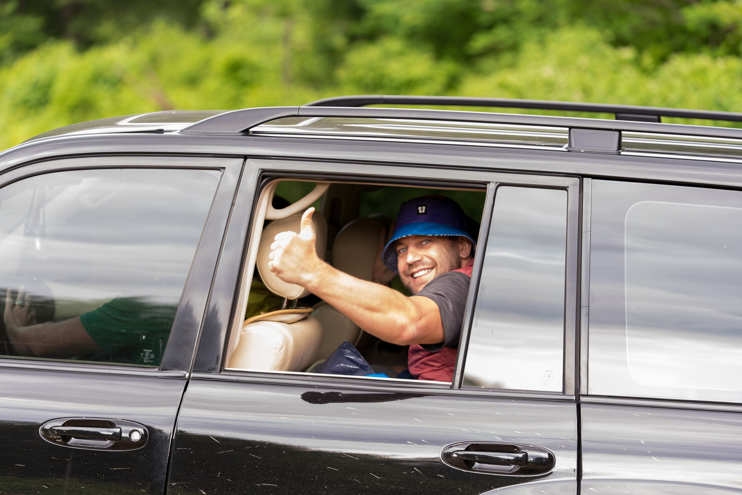 MICE мероприятие для компании «Доставка морем»: хайкинг к Ачипсинским водопадам. Репортажный фотограф в Красной Поляне и Сочи Павлюченко Екатерина