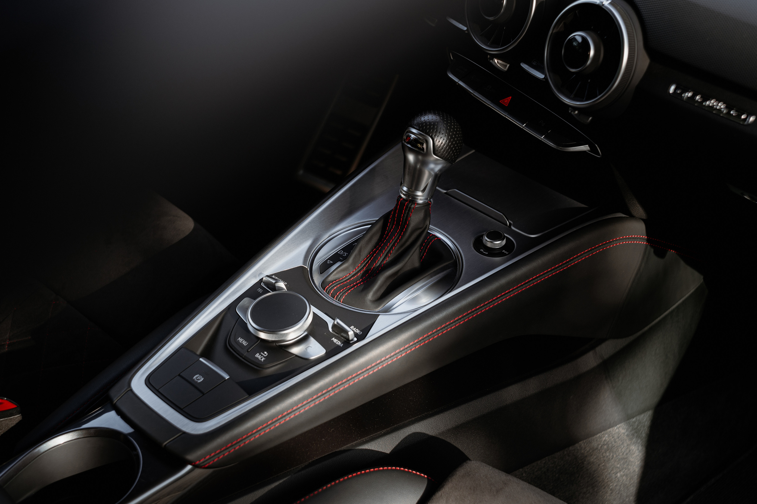 Автомобильная фото-сессия Audi TT в Калуге