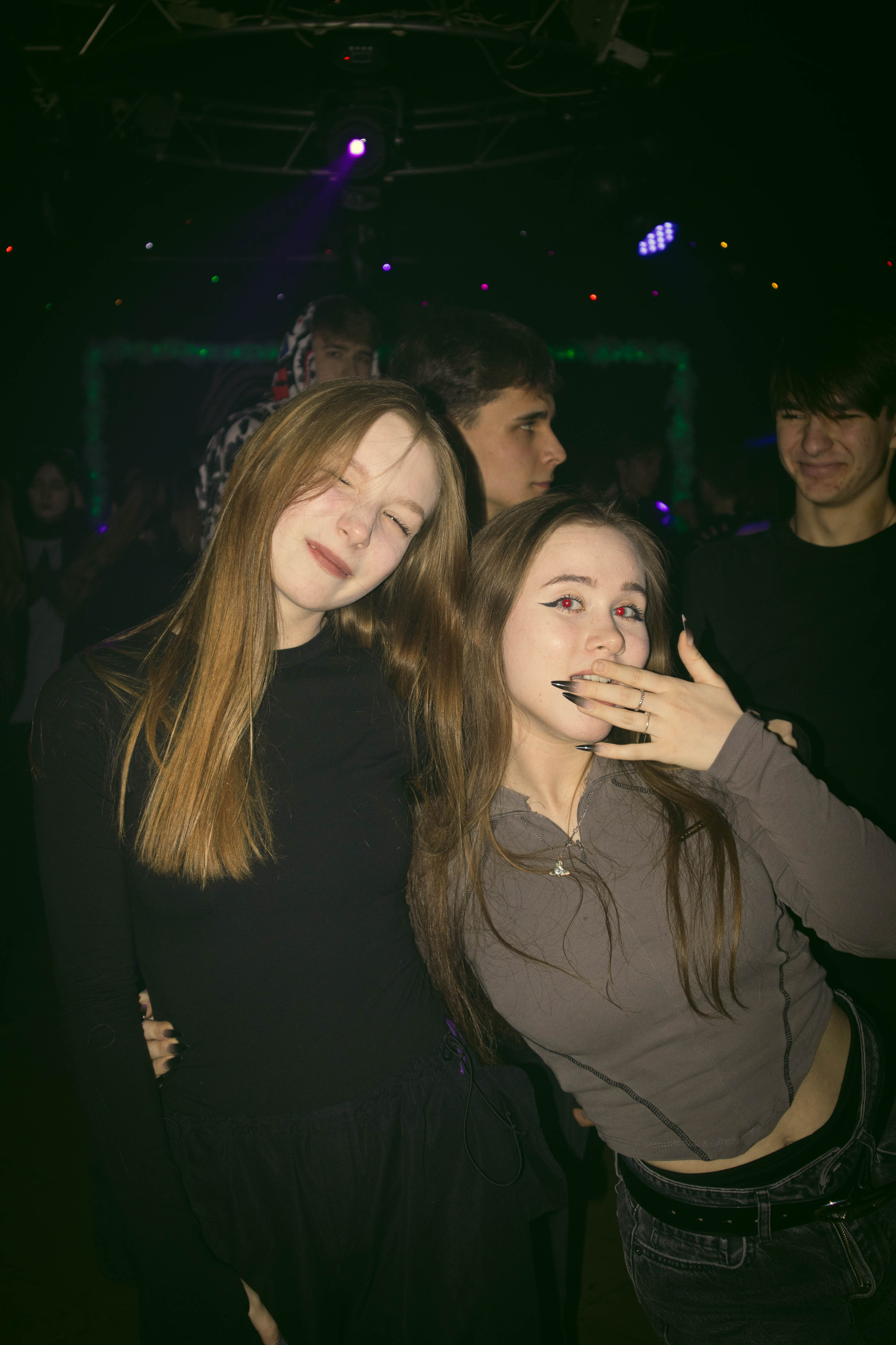 MOSHPIT. Фотограф и видеограф в Бугульме Аня Трутнева