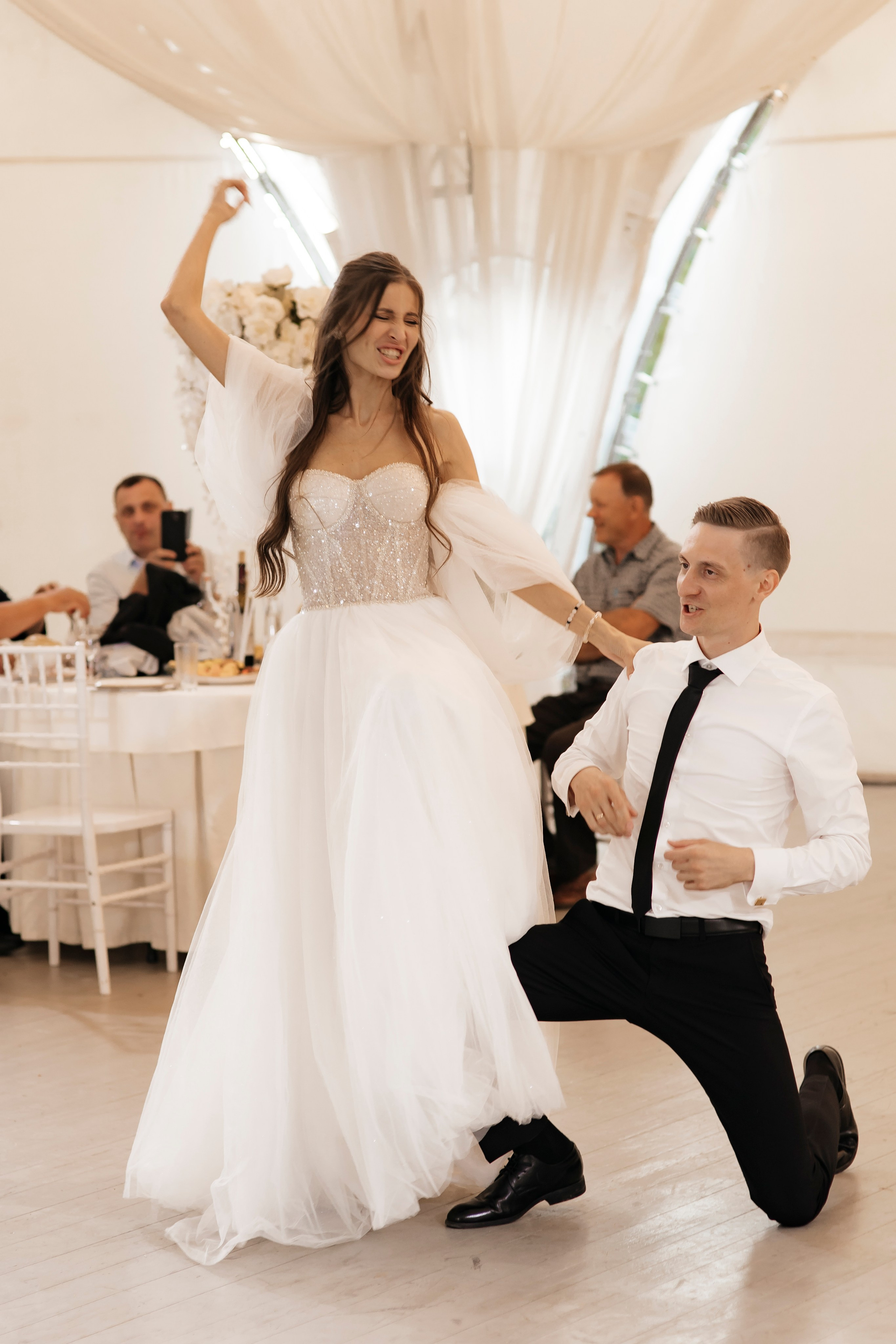 Фотосъемка полного свадебного дня с выездной регистрацией в Ижевске. Свадебный и портретный фотограф в Ижевске и Санкт-Петербурге Саша Брокколи