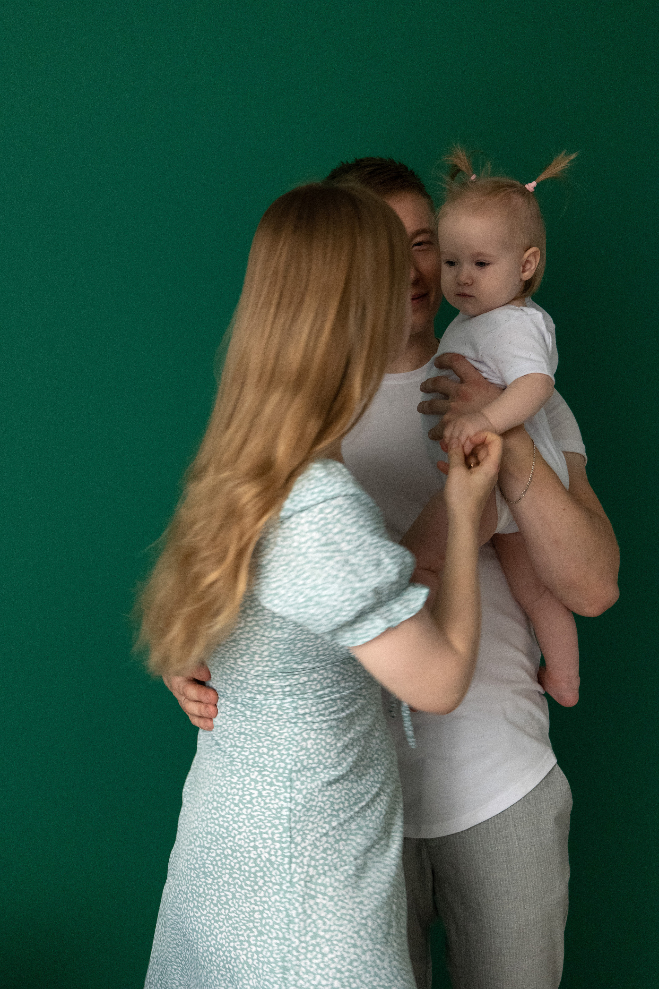 Домашняя фотосессия: «Евочке 1 год». Фотограф видеограф Ольга Василевская