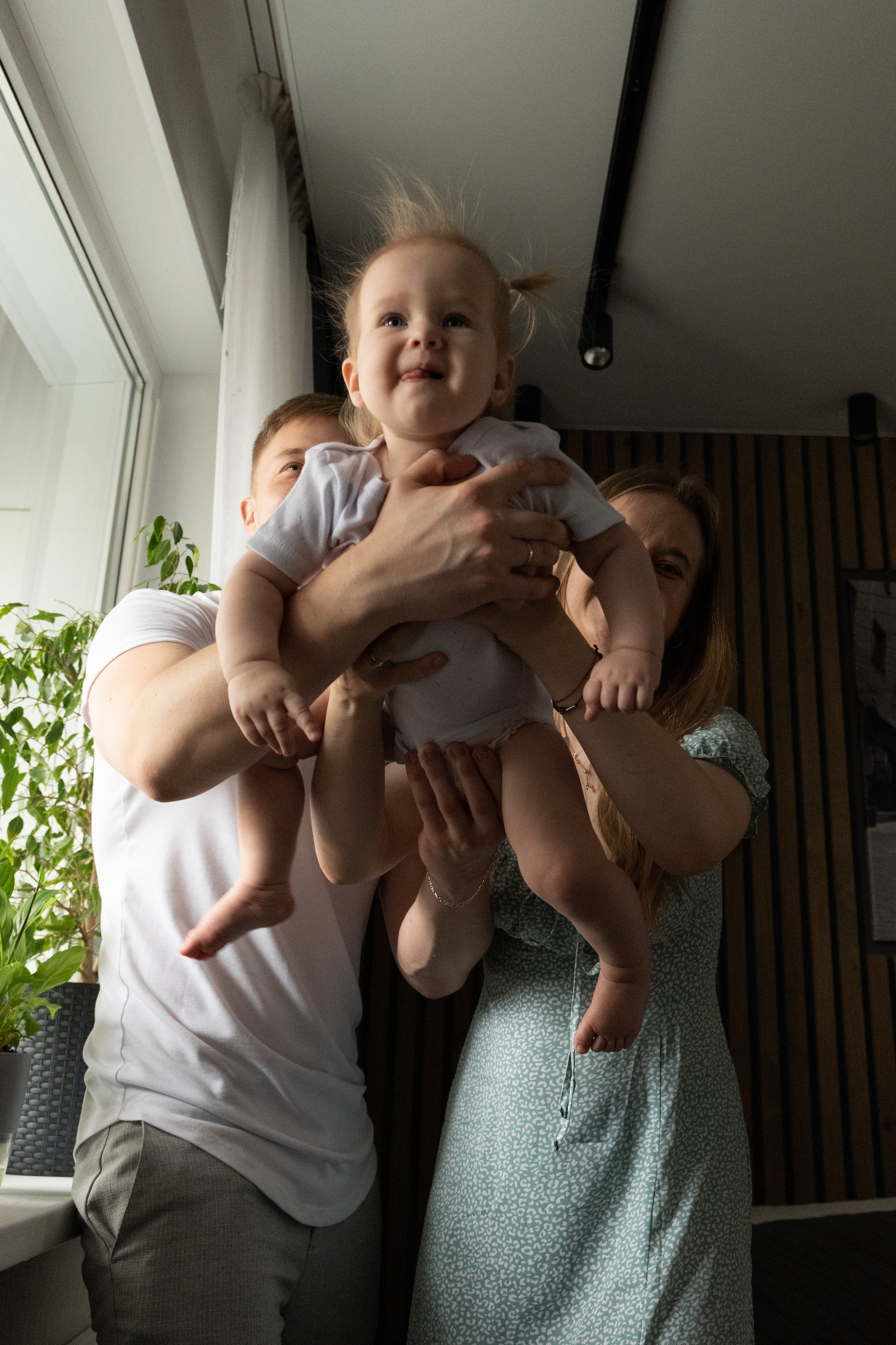 Домашняя фотосессия: «Евочке 1 год». Фотограф видеограф Ольга Василевская