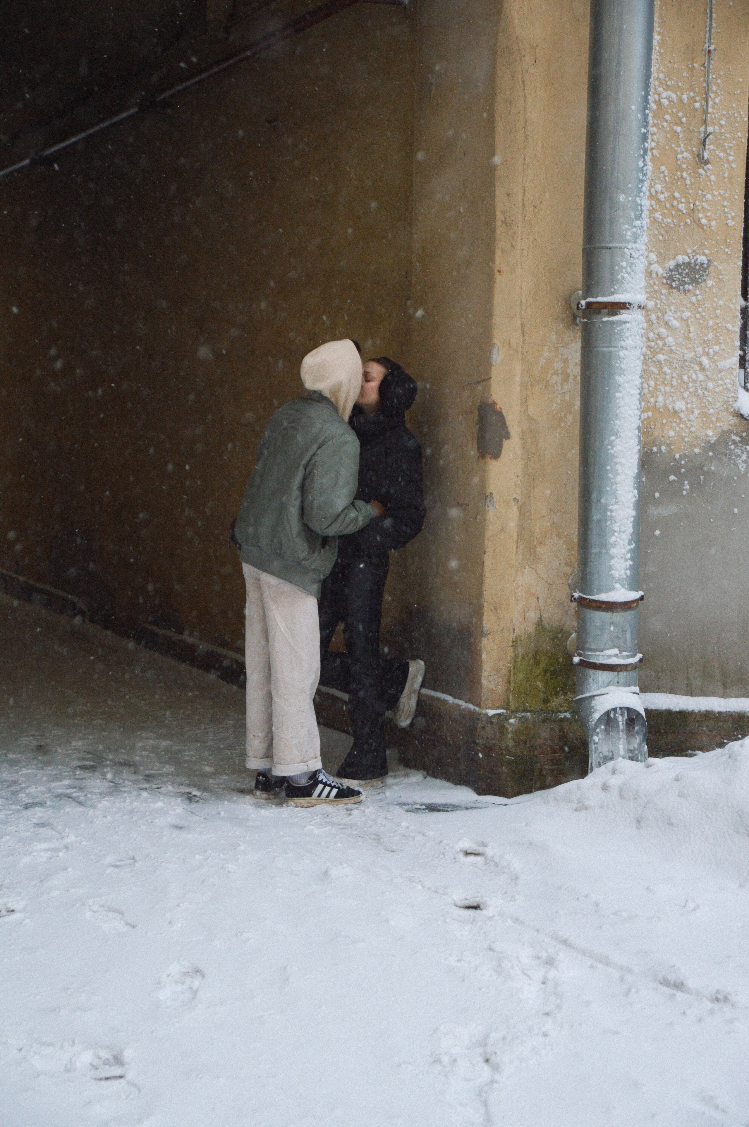Под снегом. Питерский фотограф
