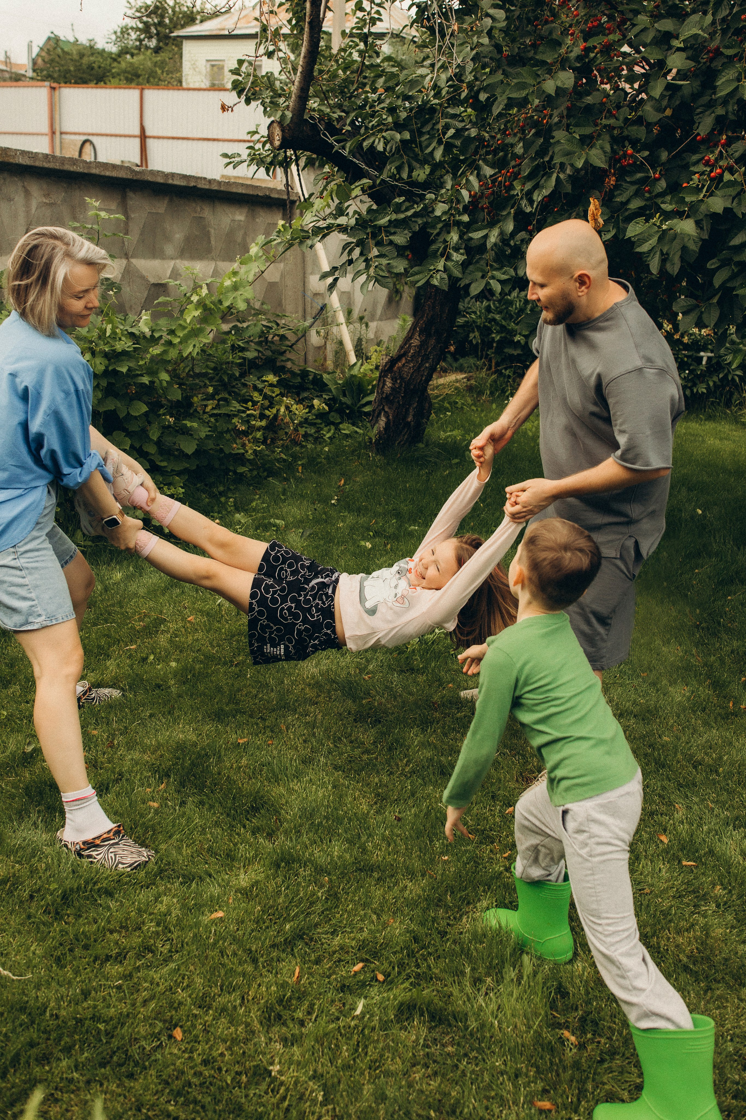 Саша, Дима, Николь, Лев и Богдан. Семейный фотограф и детский фотограф в Волгограде Алеся Бутакова — дет