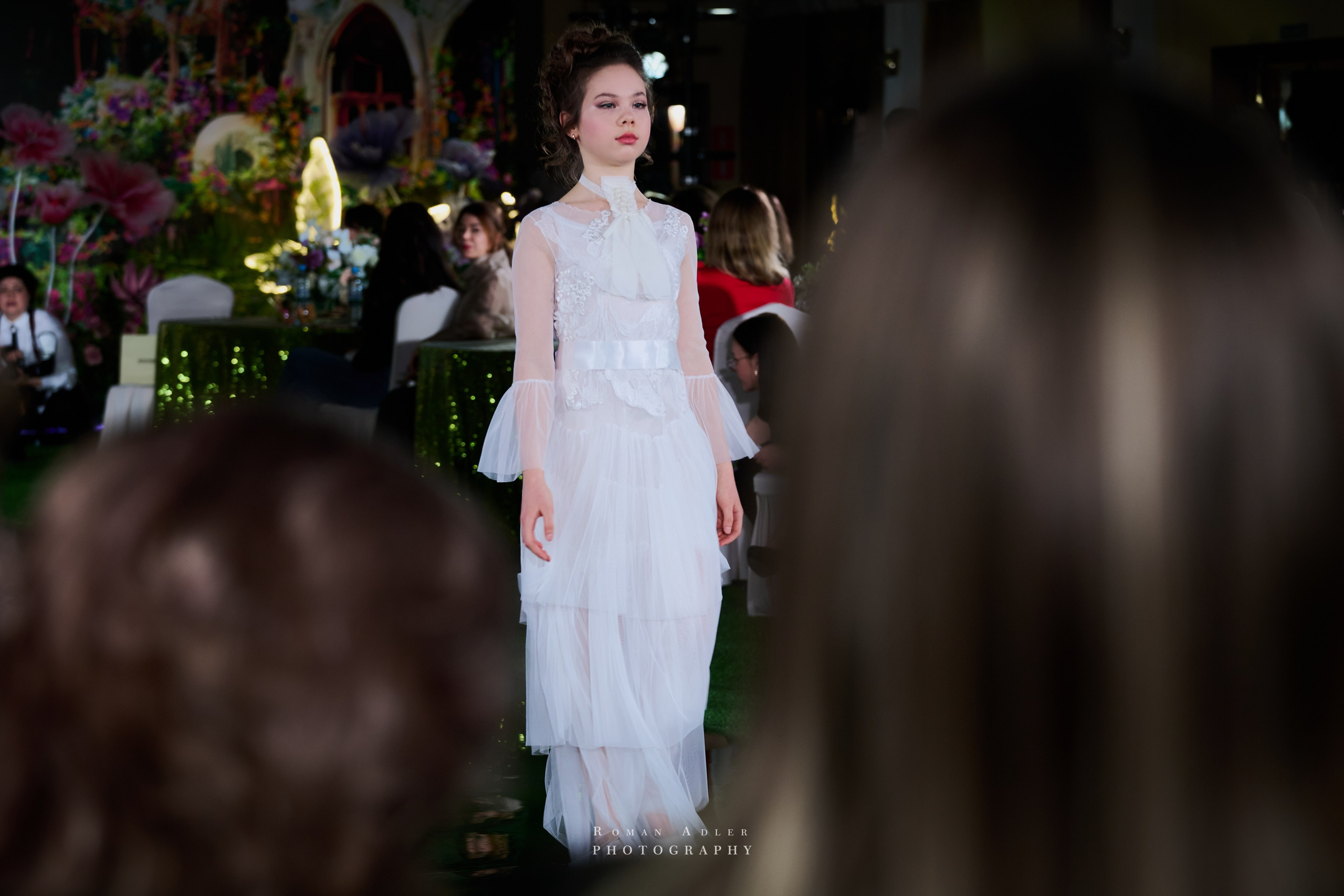 Золотая Неделя Моды. Фотограф Роман Адлер