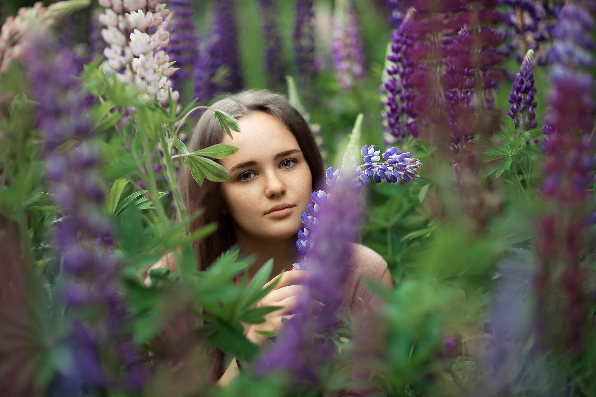 Женский портрет в студии в Москве. Детский и семейный фотограф в Москве Лина Левина