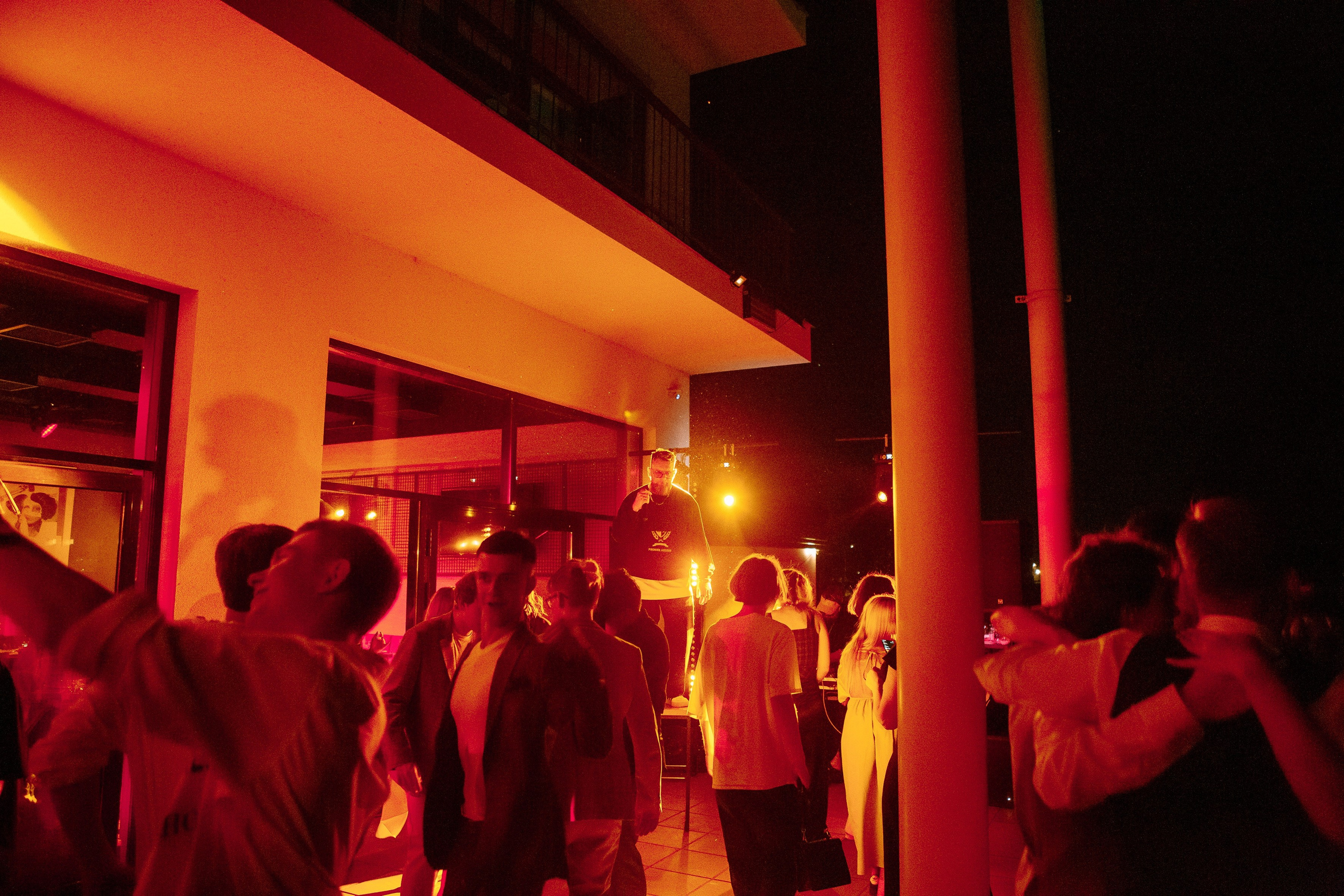 Выпускной Гимназия 12 2024 OpenHouse. Свадебный и портретный Фотограф в Липецке Дмитрий Котюков