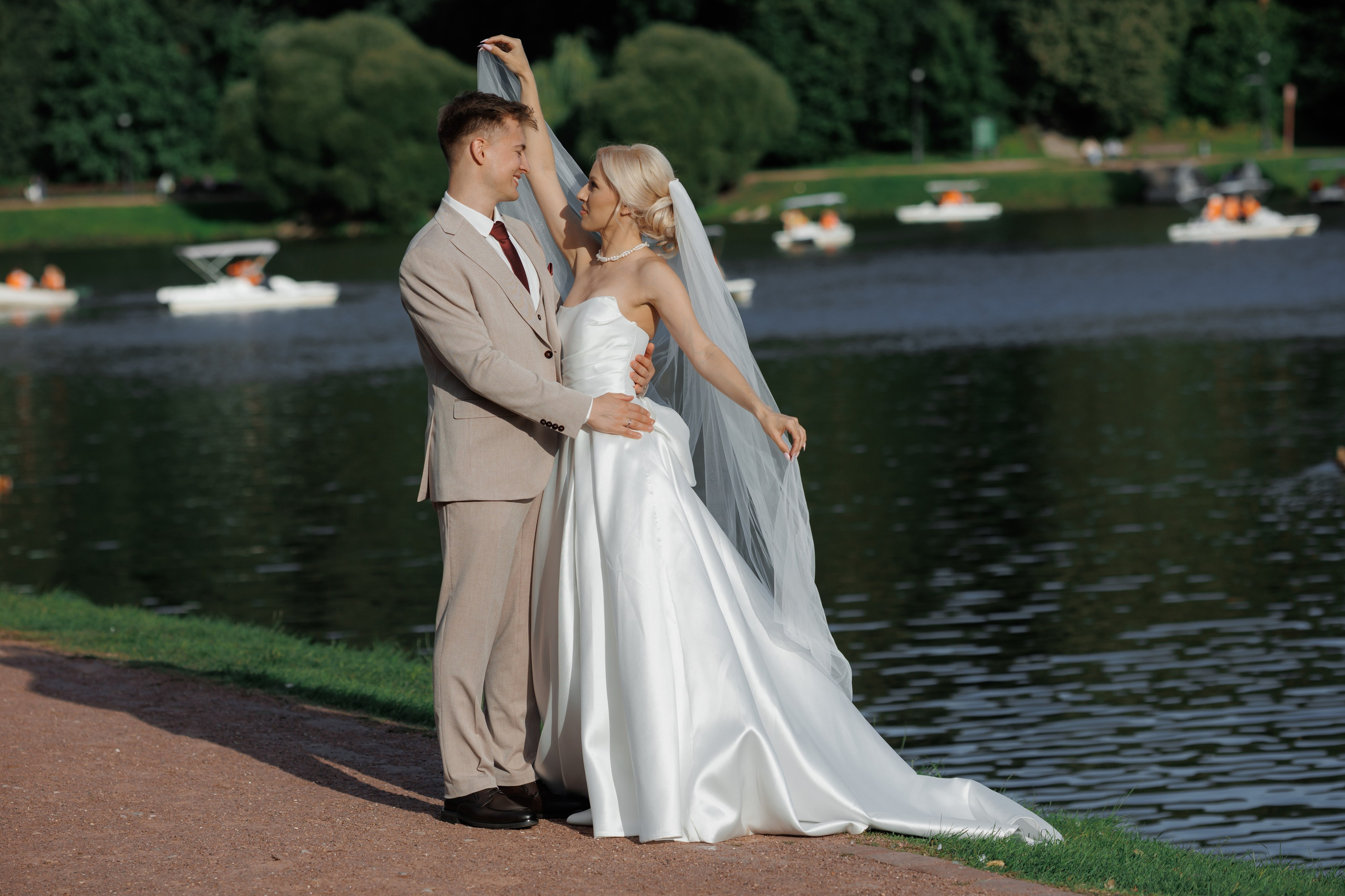 Отель «Милан», Шипиловский ЗАГС, прогулка в парке Царицыно. Свадебный и репортажный фотограф (Москва, Королев и другие)