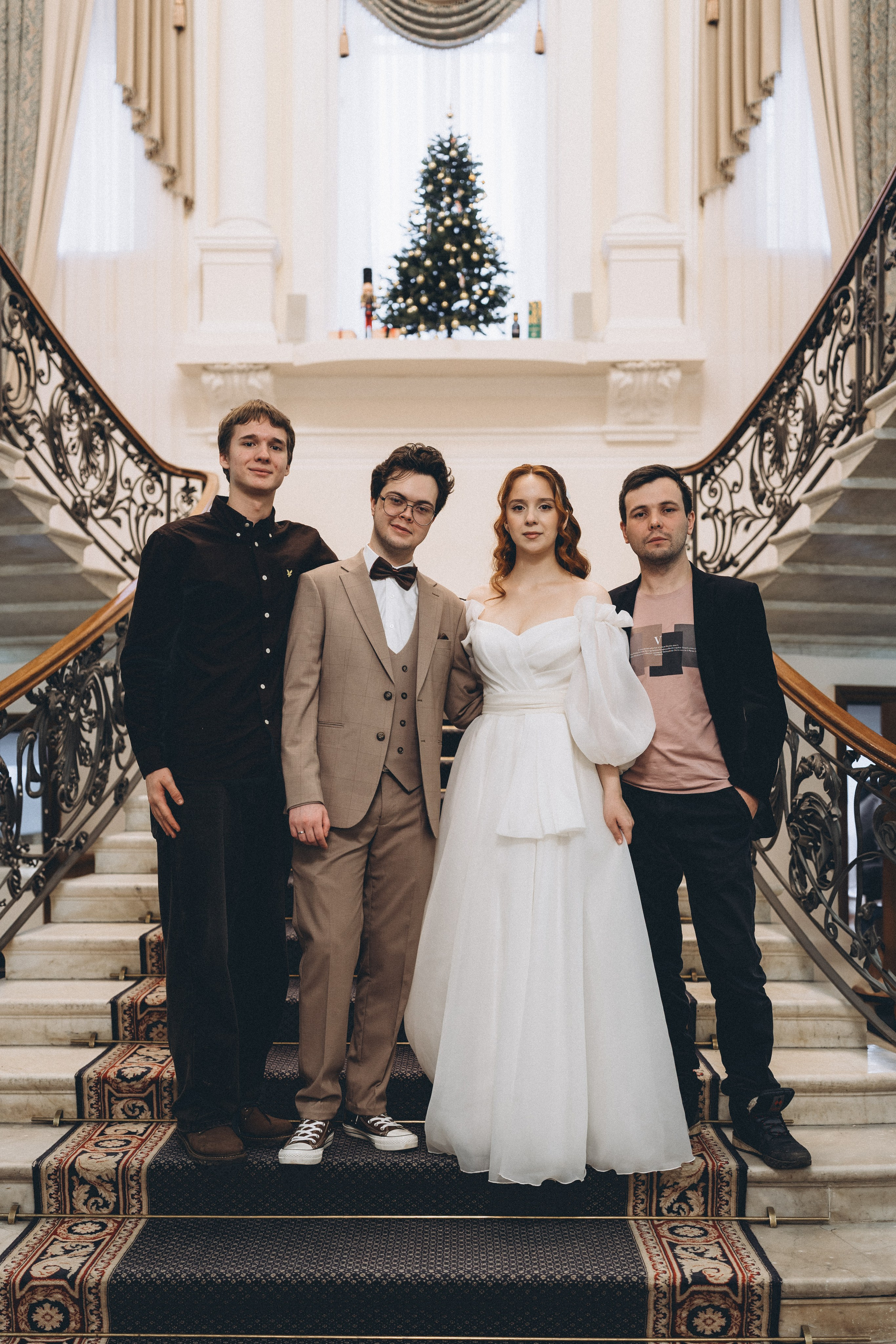 СВАДЕБНАЯ СЬЕМКА ВО ВТОРОМ ДВОРЦЕ С ГОСТЯМИ И ПРОГУЛКА В ТАВРИЧЕСКОМ САДУ. Профессиональный фотограф, Санкт-Петербург — Виктория Богомолова