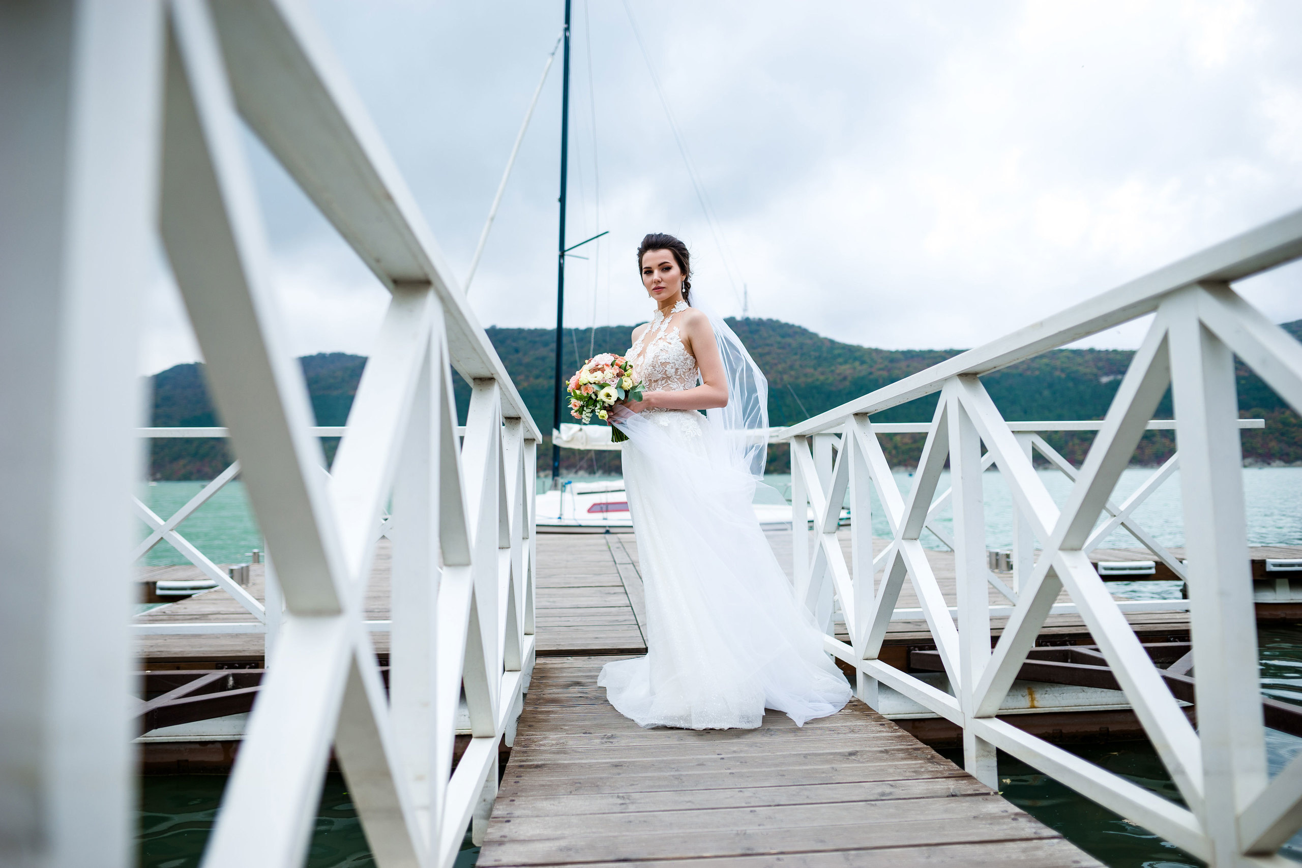 Свадебная фотосессия в Абрау-Дюрсо. Профессиональный фотограф Геленджик, Новоросийск Виктория Цейс