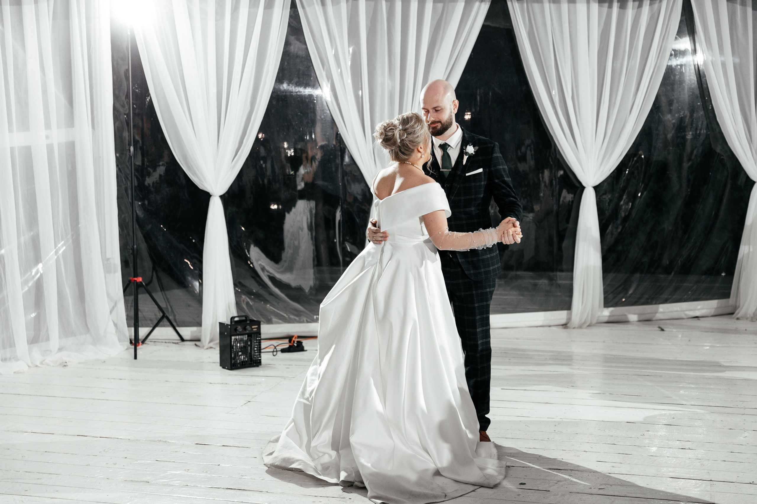 Свадебный фотограф Уфа — Руслан ГабдлисламовЖивые эмоции, красивые кадры, воспоминания на всю жизнь.Работаю по всей Республике Башкортоста. Свадебный фотограф Уфа Руслан Габдлисламов