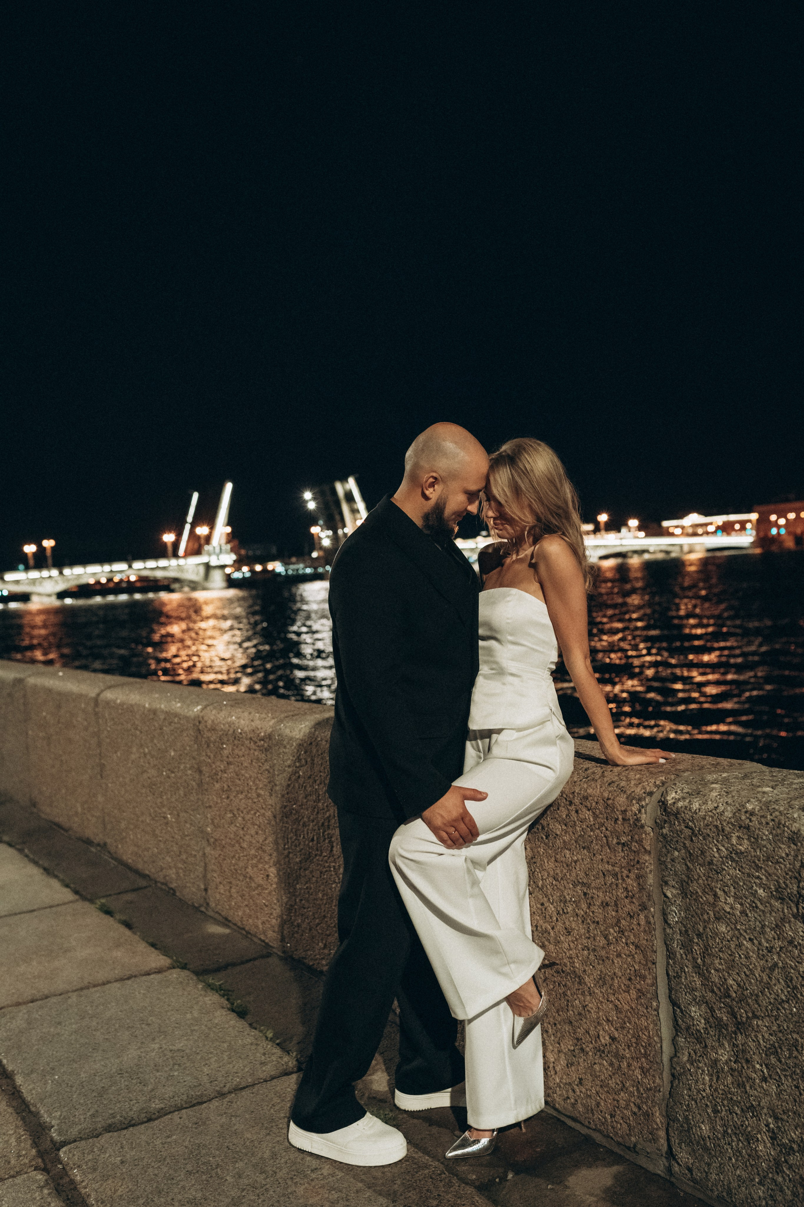 Александр и Екатерина Питер. Свадебный фотограф в Новосибирска