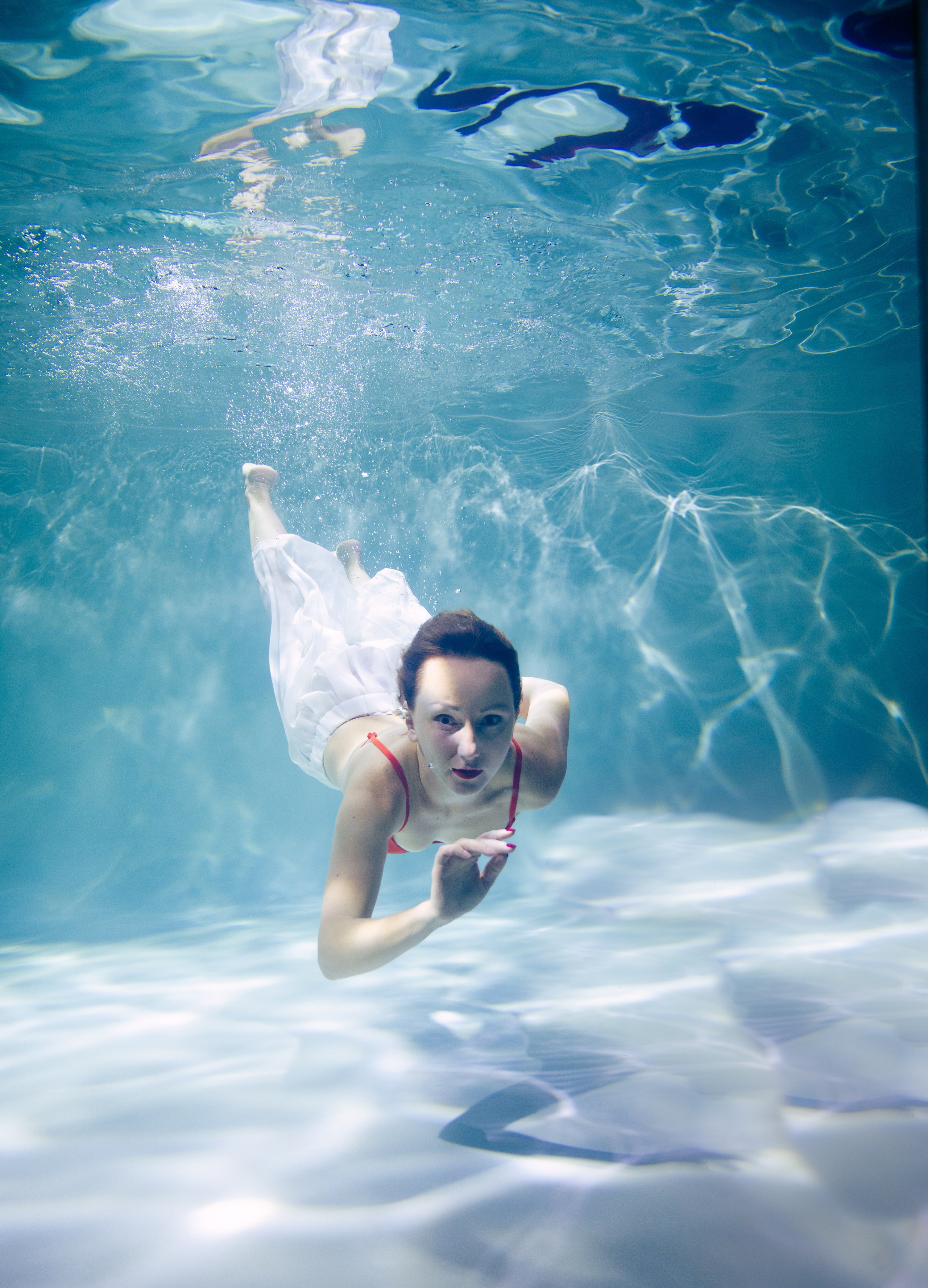 Екатерина под водой. Спортивный фотограф в Москве Фадеева Ирина. Соревнования, турниры, чемпионаты по танцам. отчетные концерты, съемка под водой