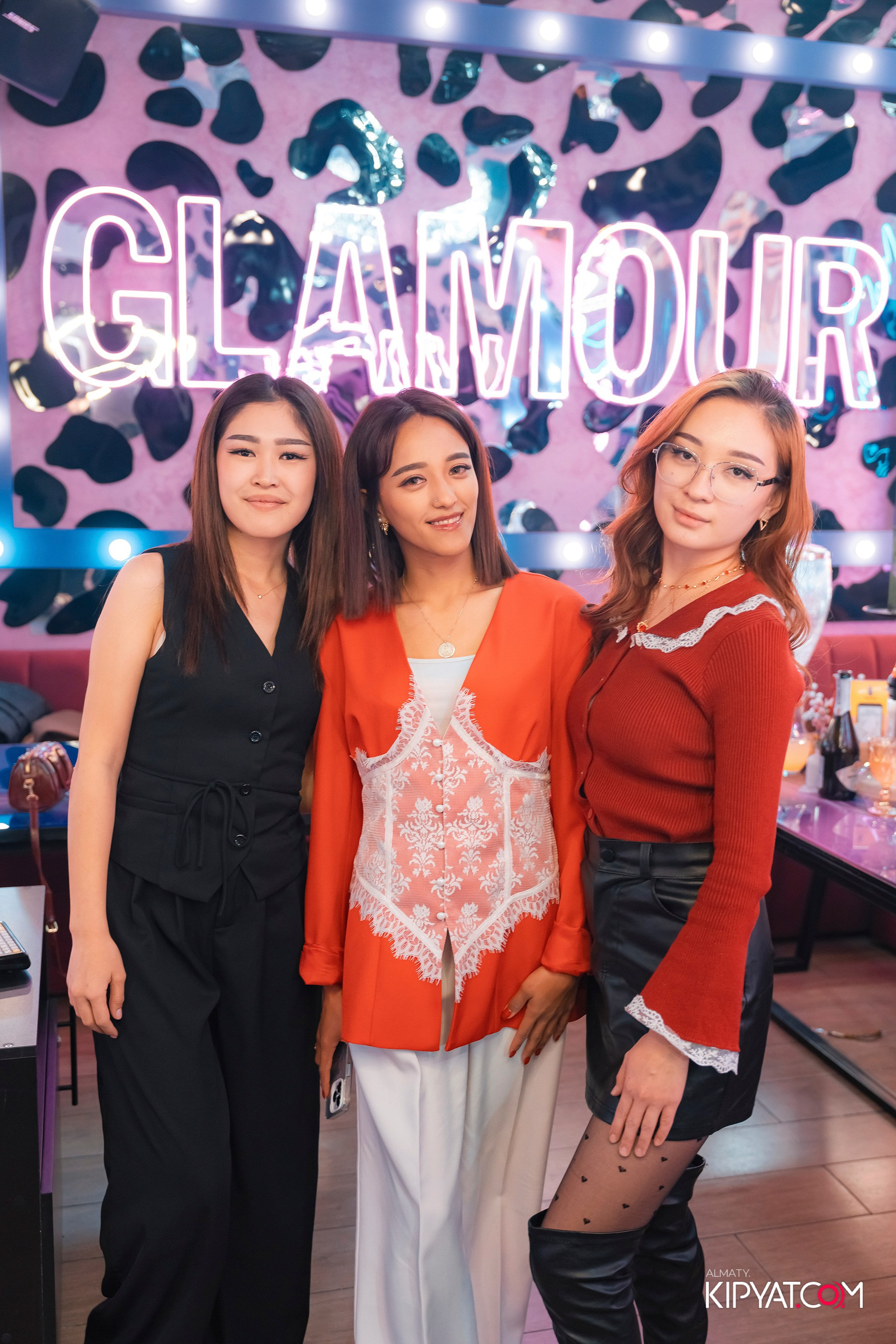 УХО И МЕДВЕДЬ НА КУРМАНГАЗЫ. КИПЯТКОМ АЛМАТЫ! Фотосъемка мероприятий в Алматы