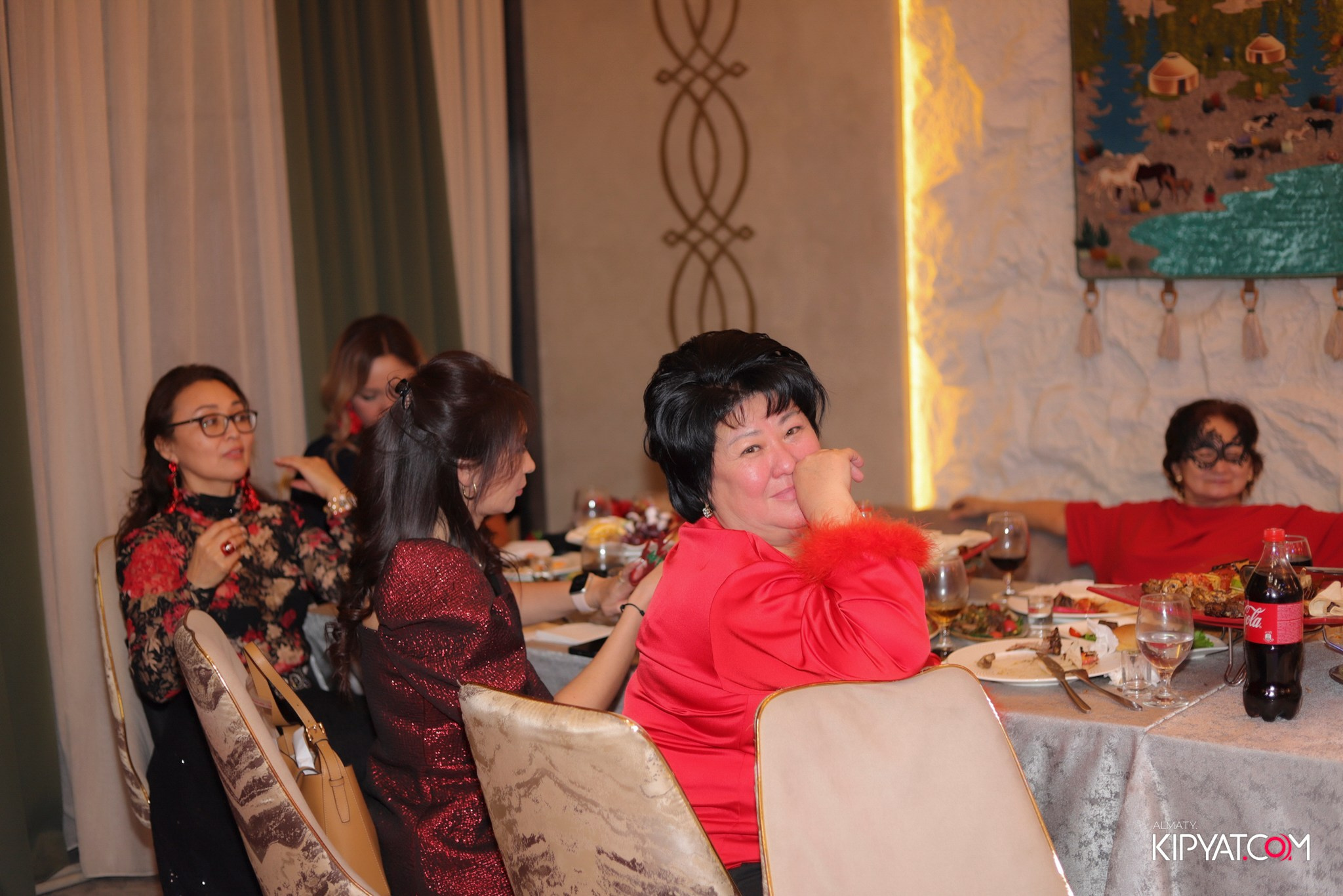 RAHHAT РЕСТОРАН. КИПЯТКОМ АЛМАТЫ! Фотосъемка мероприятий в Алматы