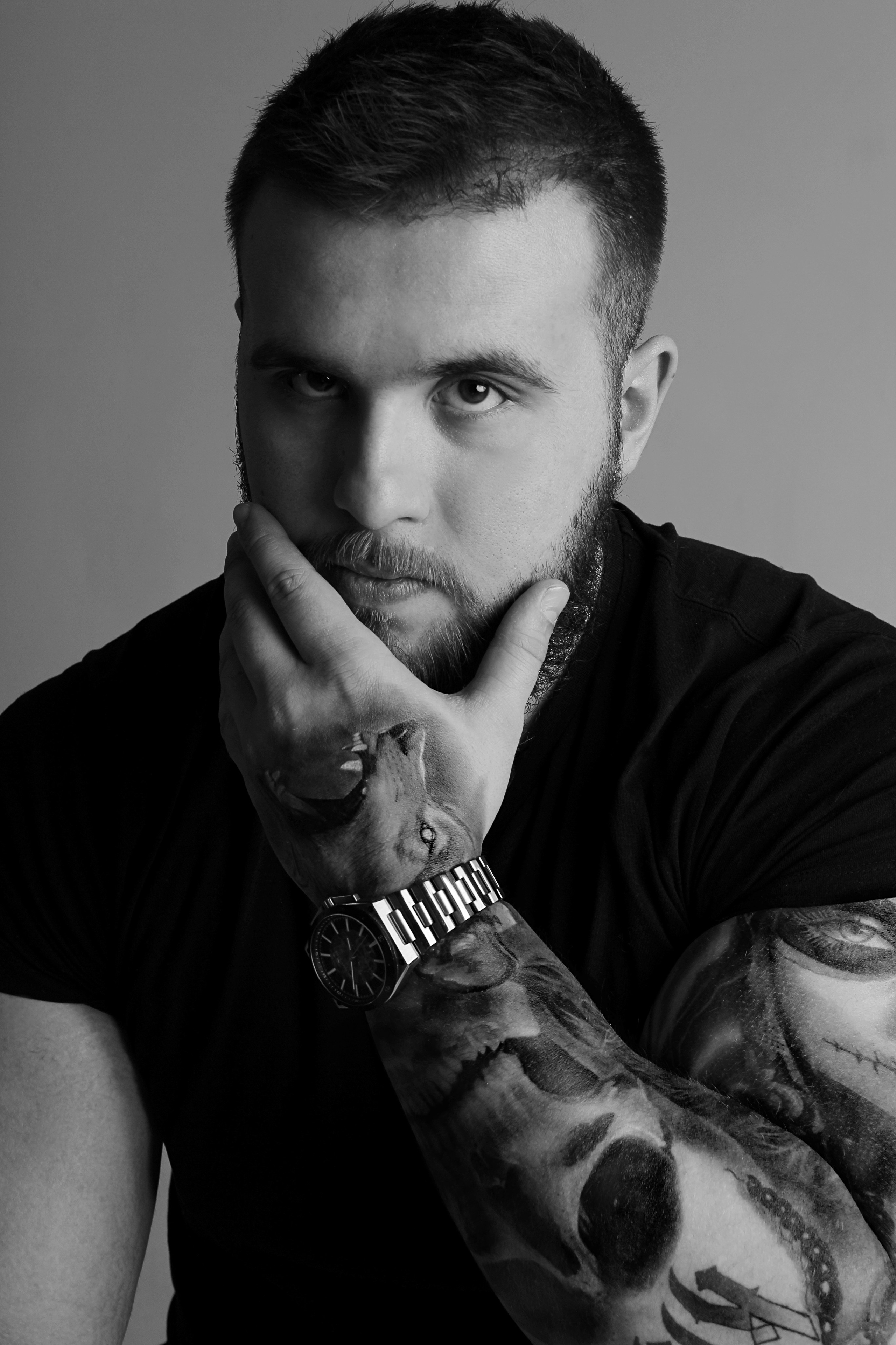 Мужская фотосессия в студии. Булат. Свадебный и репортажный фотограф в Уфе| Осетрова Ольга
