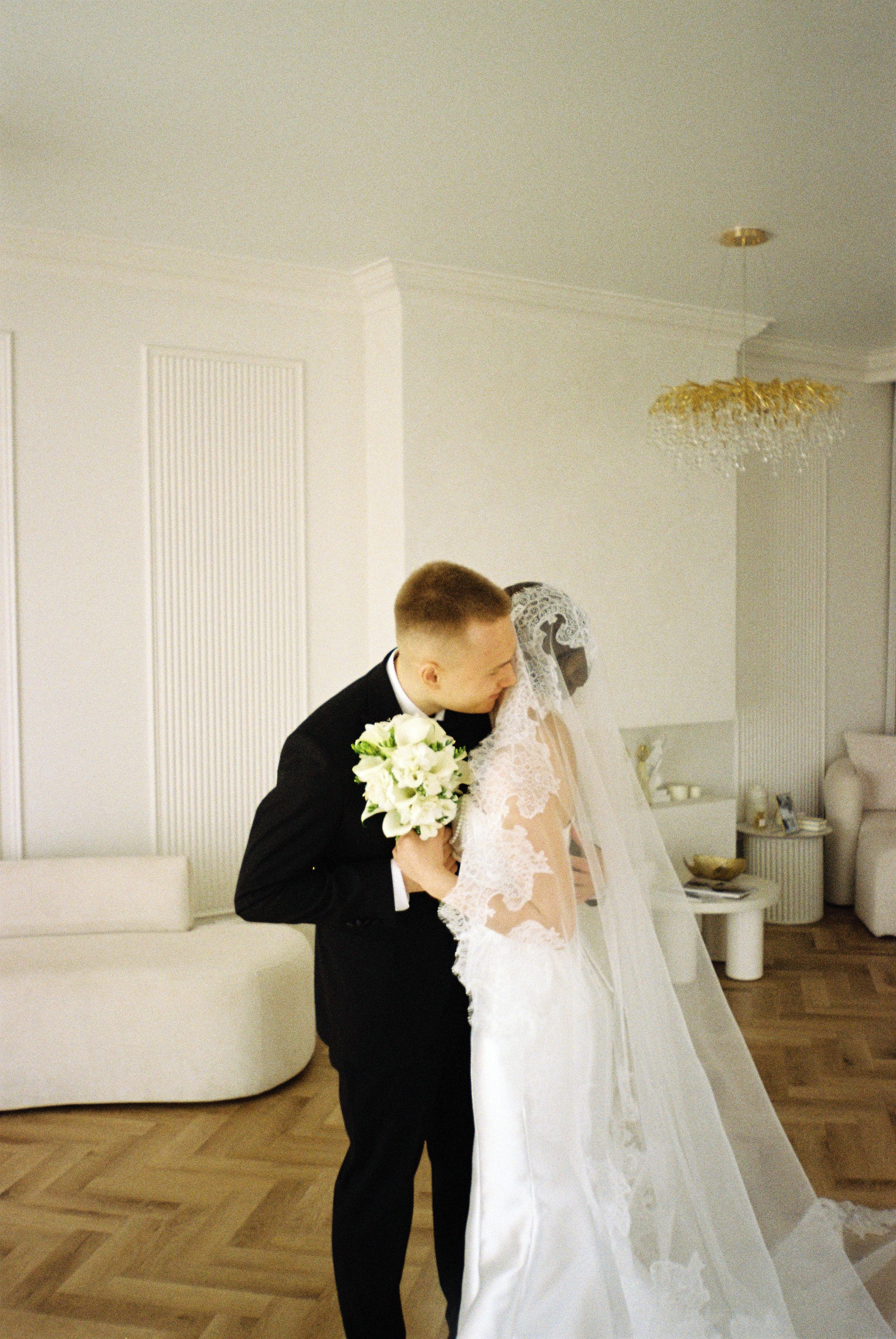 Снял всю свадьбу на пленку — Максим + Светлана. Фотограф Юрий Марилов Москва, Тюмень