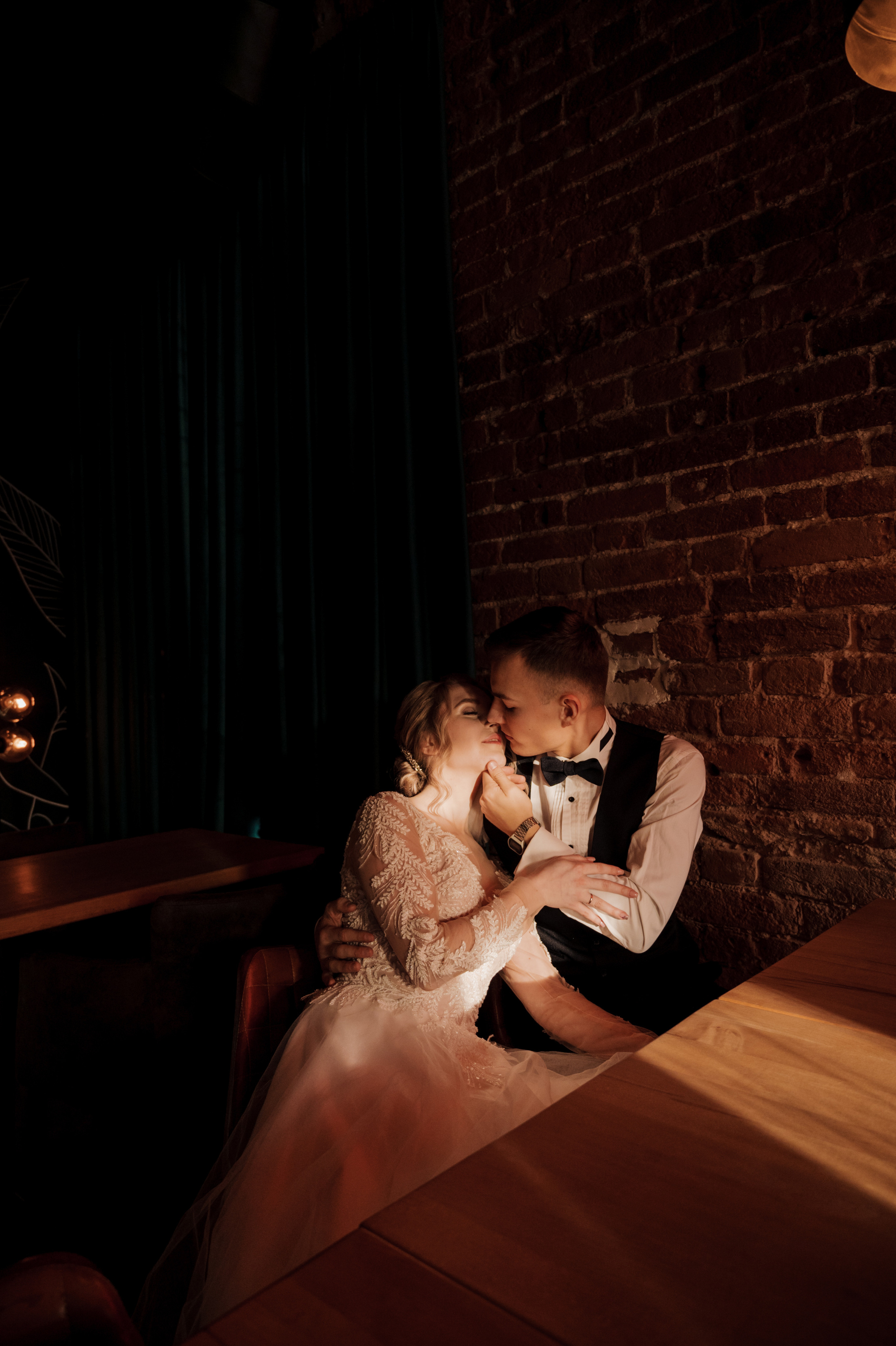 Anna & Fyodor. Mini wedding. Свадебный и семейный фотограф Вероника Холод