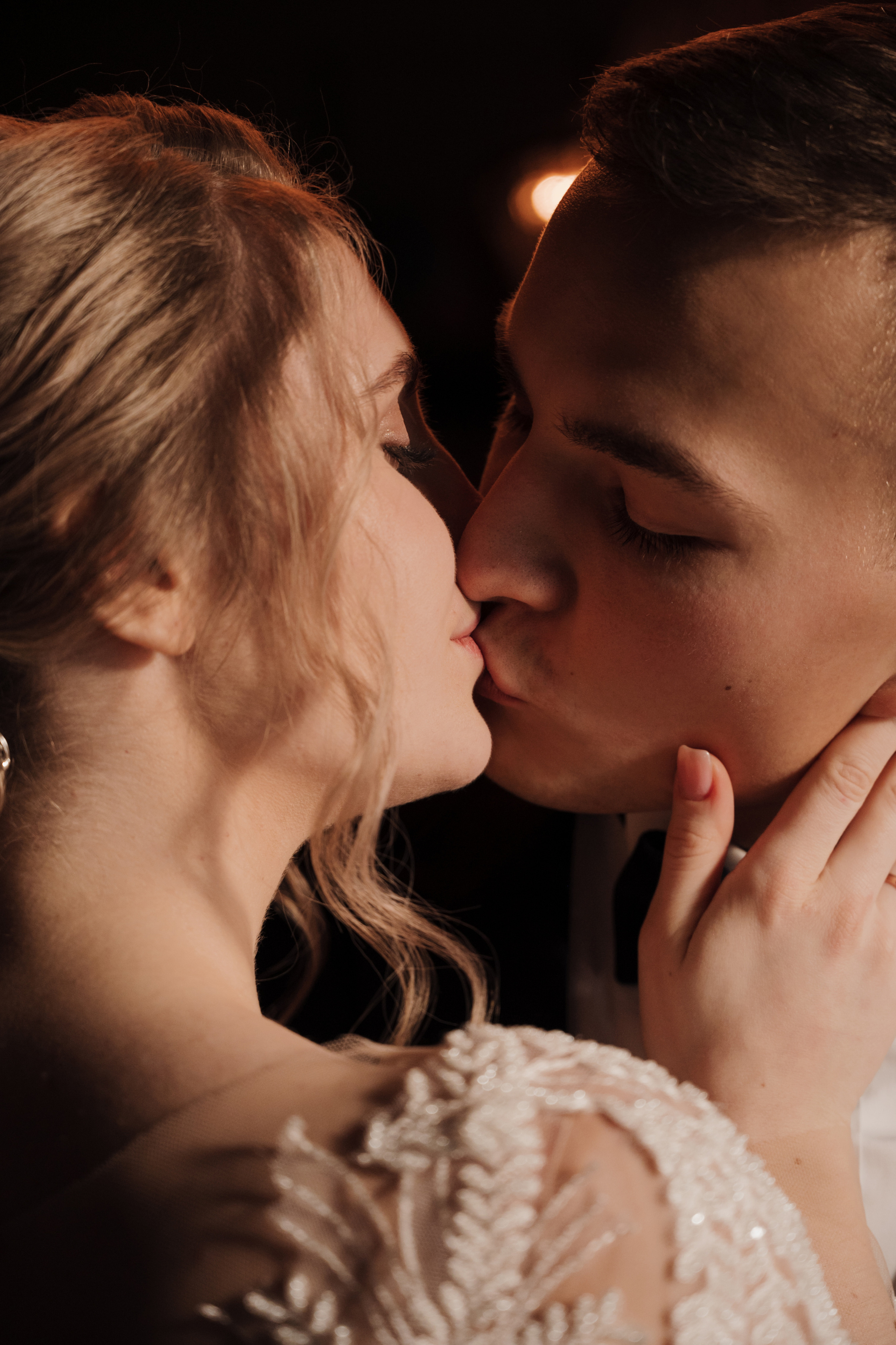 Anna & Fyodor. Mini wedding. Свадебный и семейный фотограф Вероника Холод