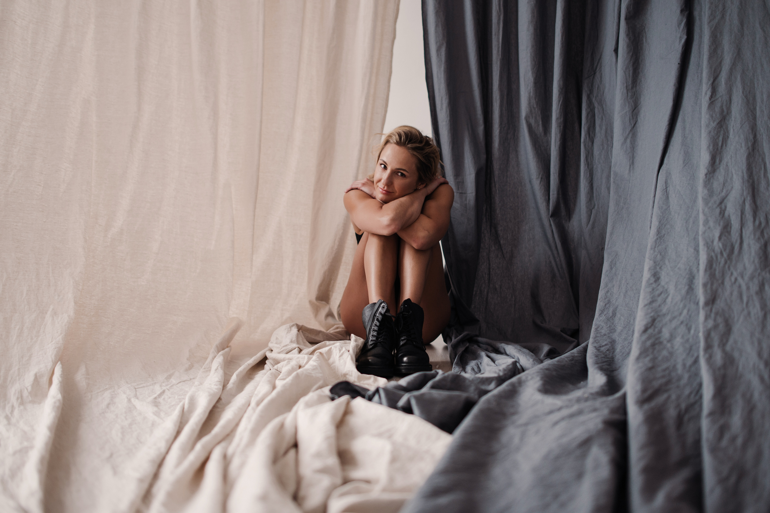 WOMEN minimalism. Свадебный и семейный фотограф Вероника Холод